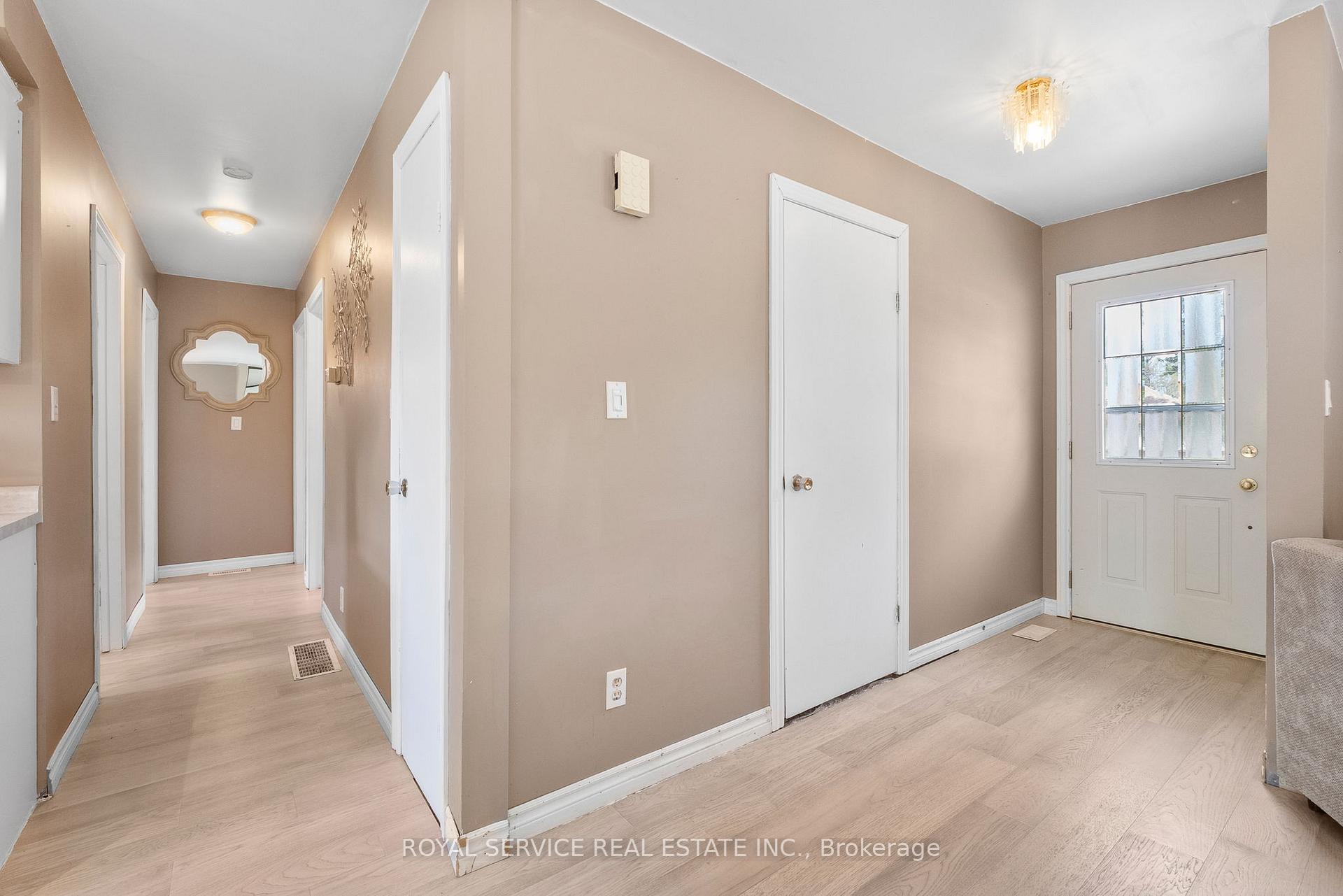 Photo 3 of 5280 Hillview Drive N, Hamilton Township, Rural Hamilton — HOMEH
