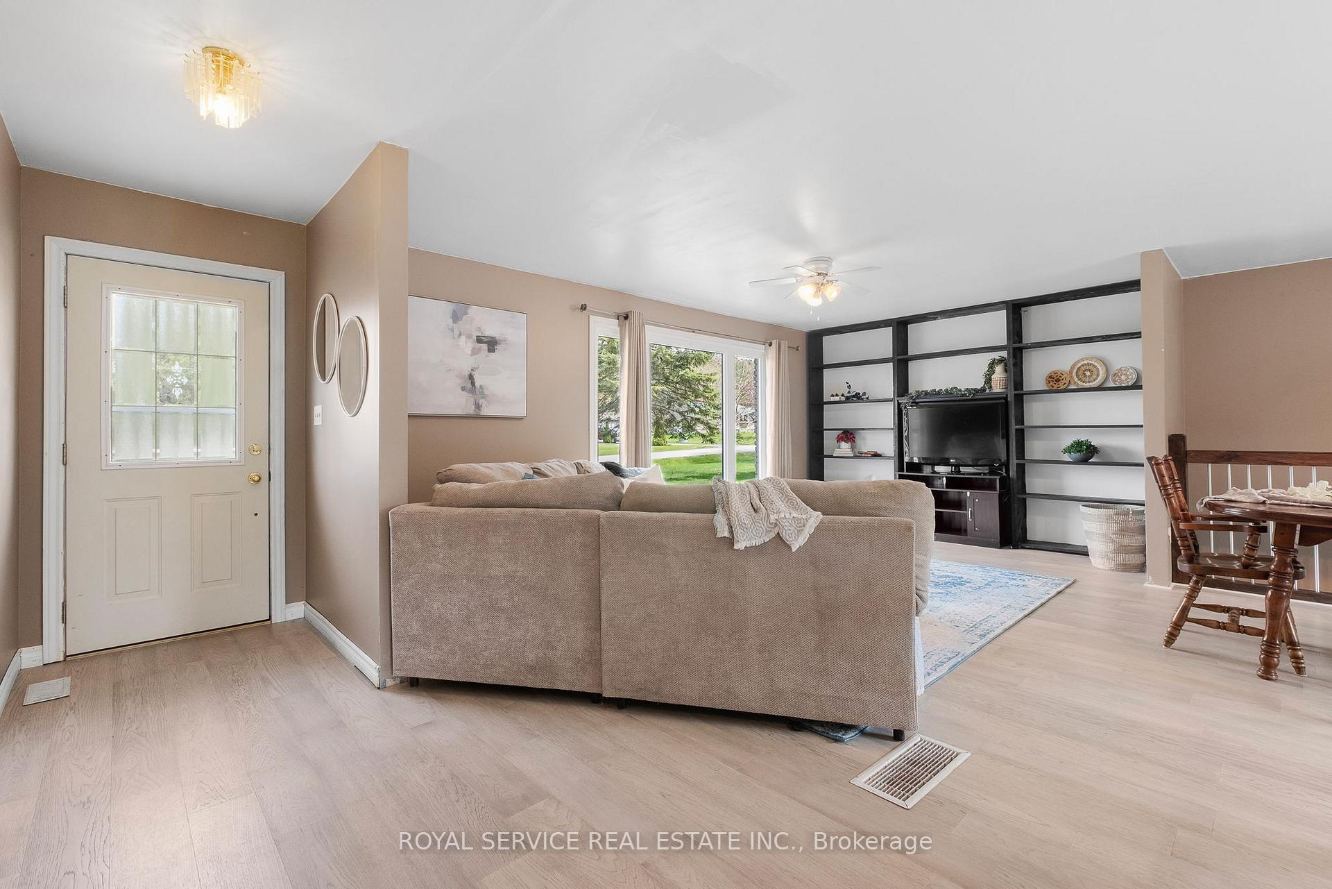 Photo 4 of 5280 Hillview Drive N, Hamilton Township, Rural Hamilton — HOMEH