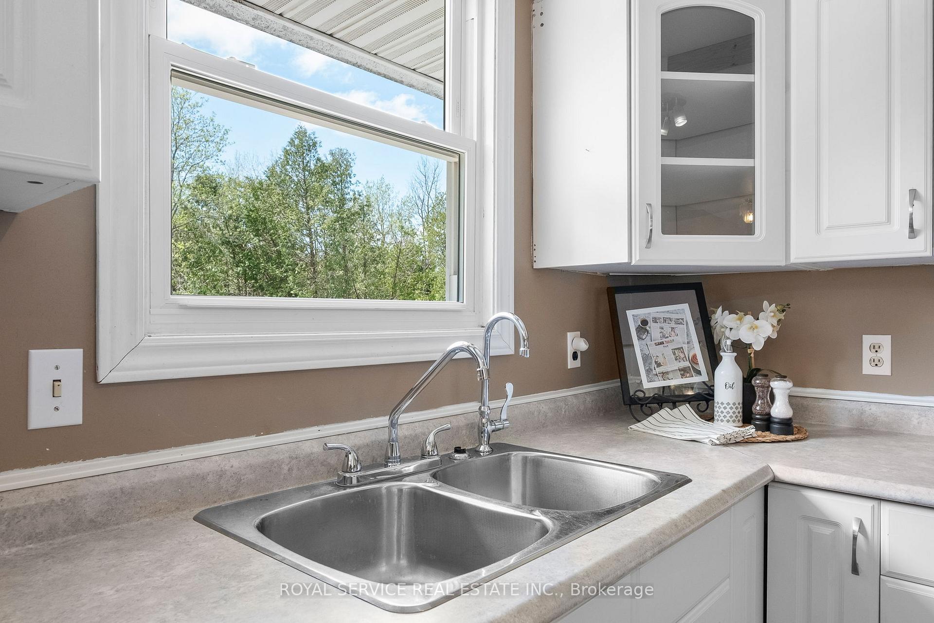 Photo 13 of 5280 Hillview Drive N, Hamilton Township, Rural Hamilton — HOMEH