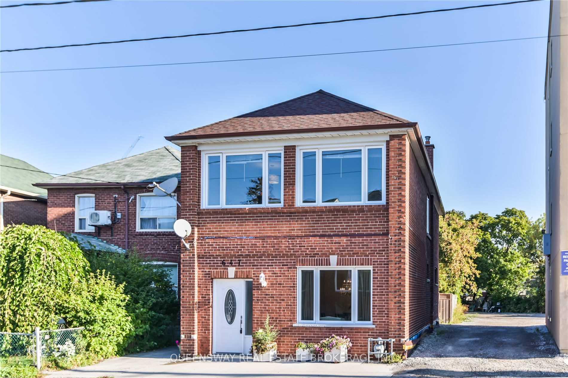 Front of Unit A1, 647 Vaughan Road