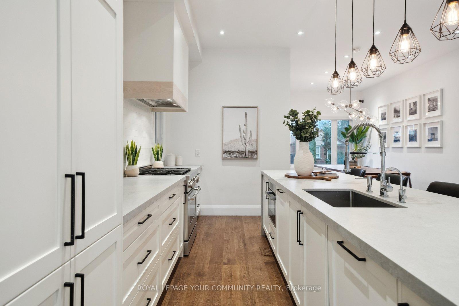 Photo 13 of 20 Durham Avenue, Toronto, Humewood-Cedarvale — HOMEH