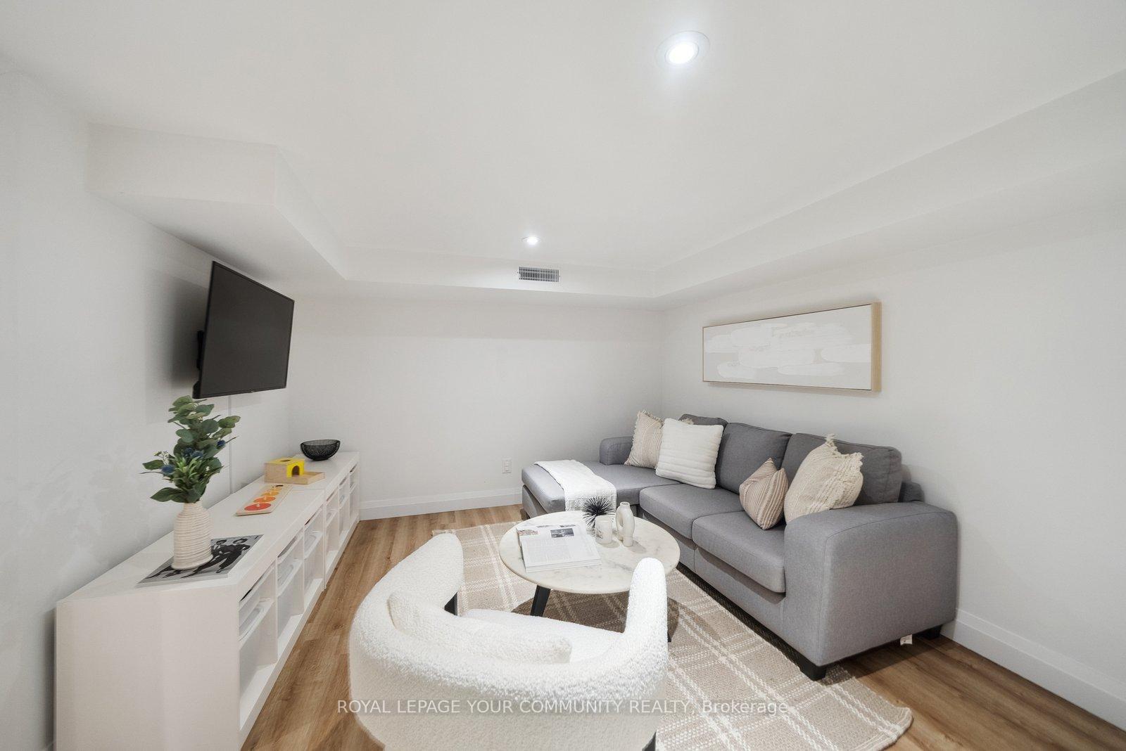 Photo 25 of 20 Durham Avenue, Toronto, Humewood-Cedarvale — HOMEH