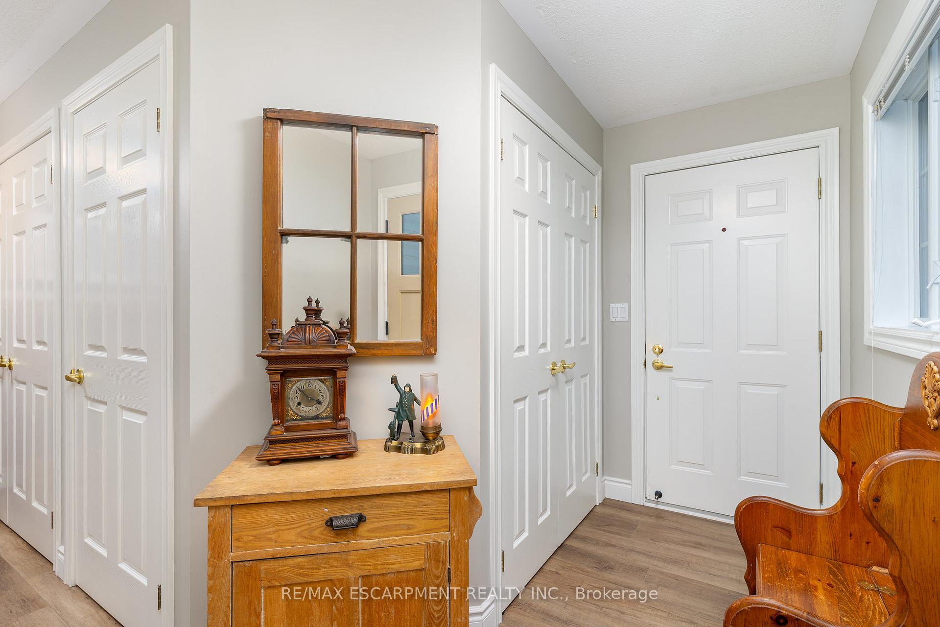 Photo 11 of 105 Glenariff Drive, Hamilton, Rural Flamborough — HOMEH