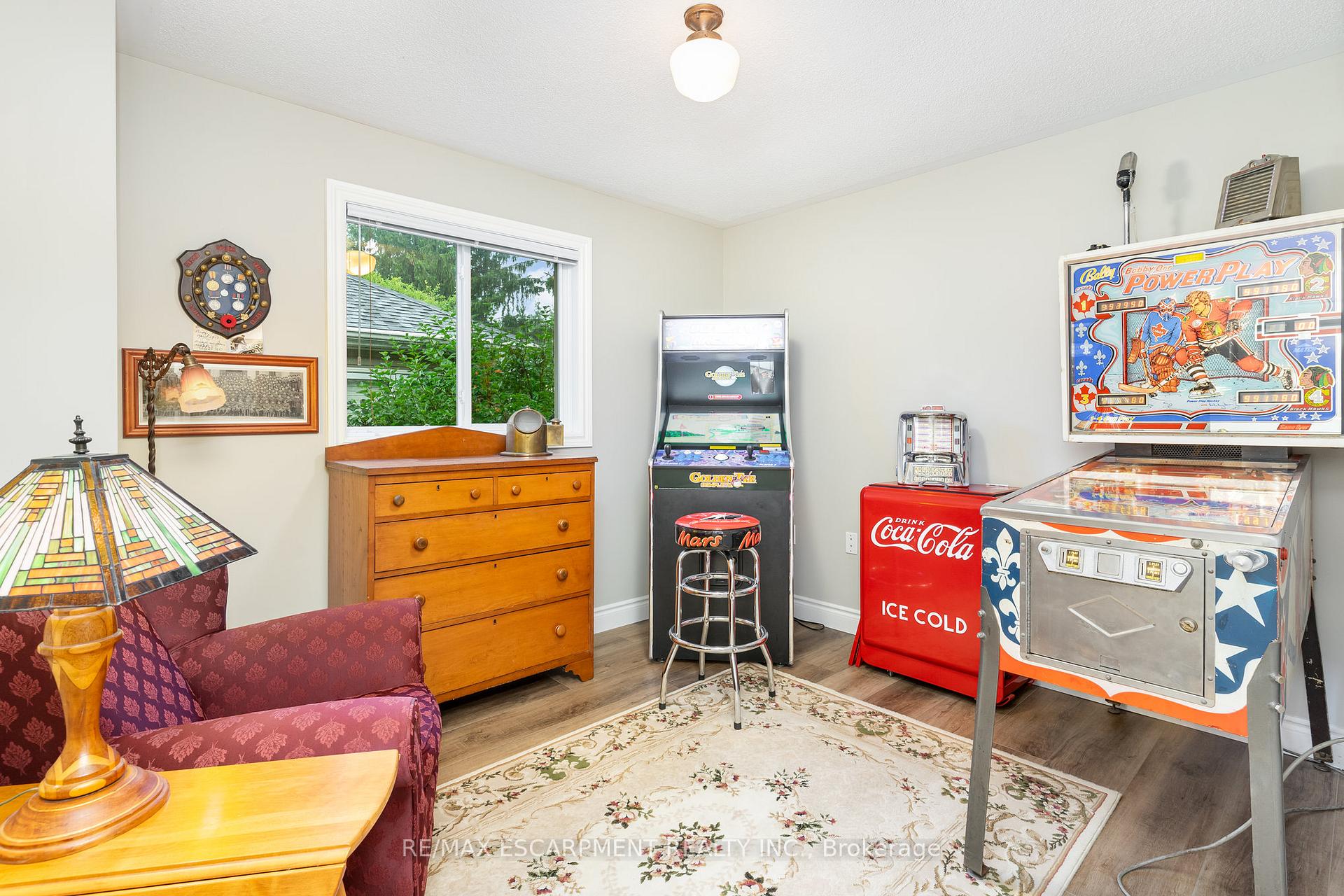 Photo 13 of 105 Glenariff Drive, Hamilton, Rural Flamborough — HOMEH