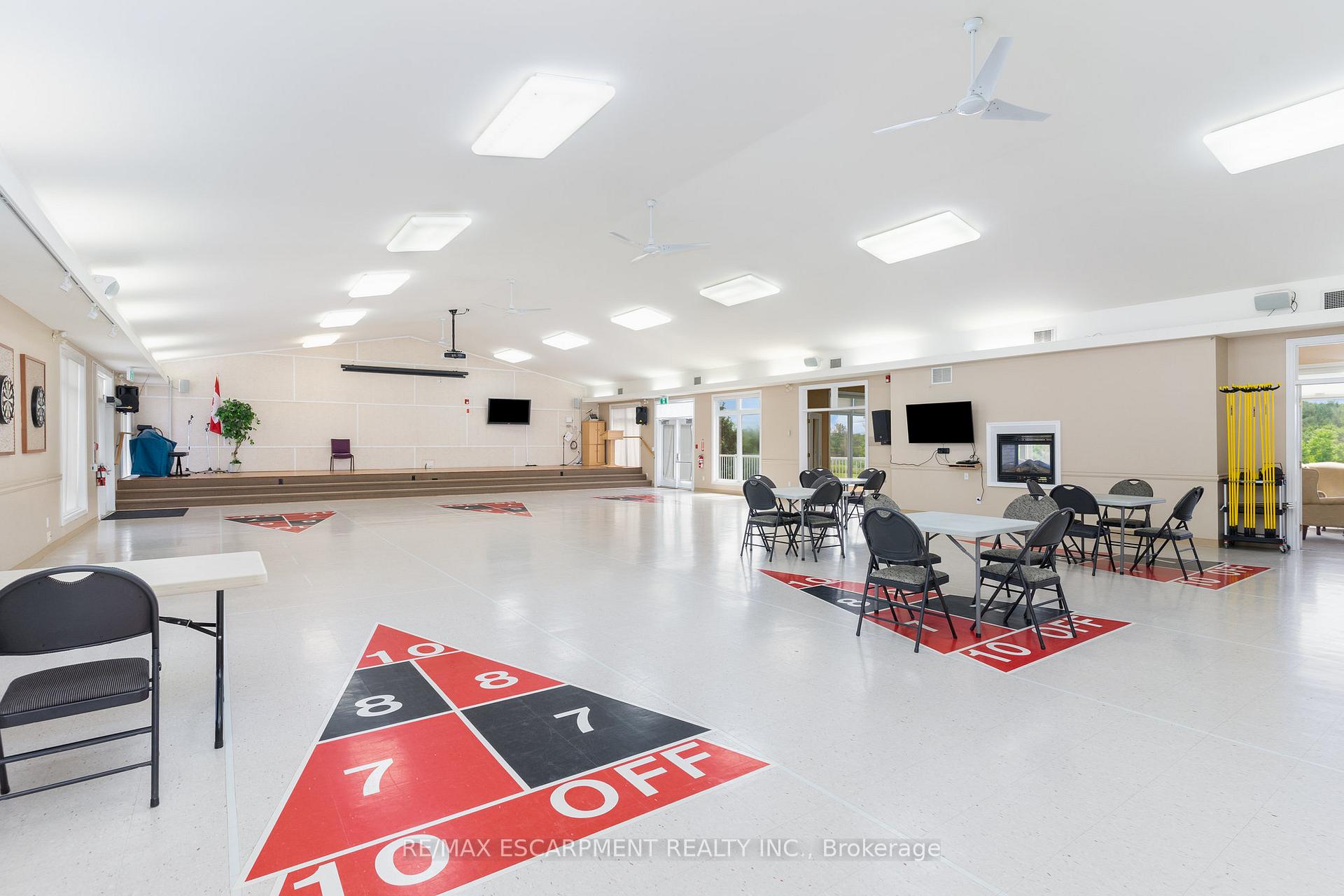 Photo 36 of 105 Glenariff Drive, Hamilton, Rural Flamborough — HOMEH
