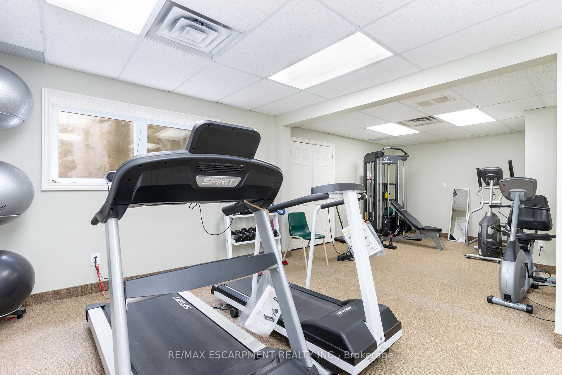 Photo 38 of 105 Glenariff Drive, Hamilton, Rural Flamborough — HOMEH