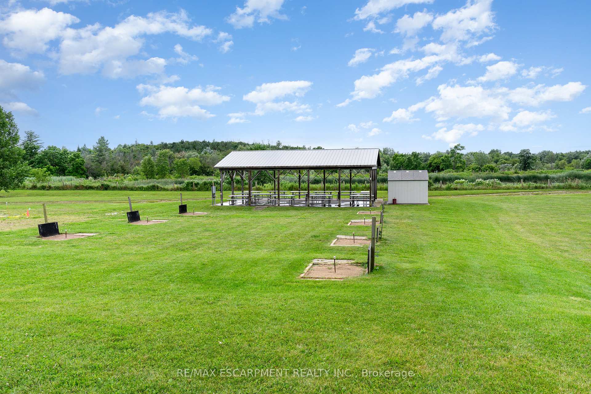 Photo 25 of 105 Glenariff Drive, Hamilton, Rural Flamborough — HOMEH