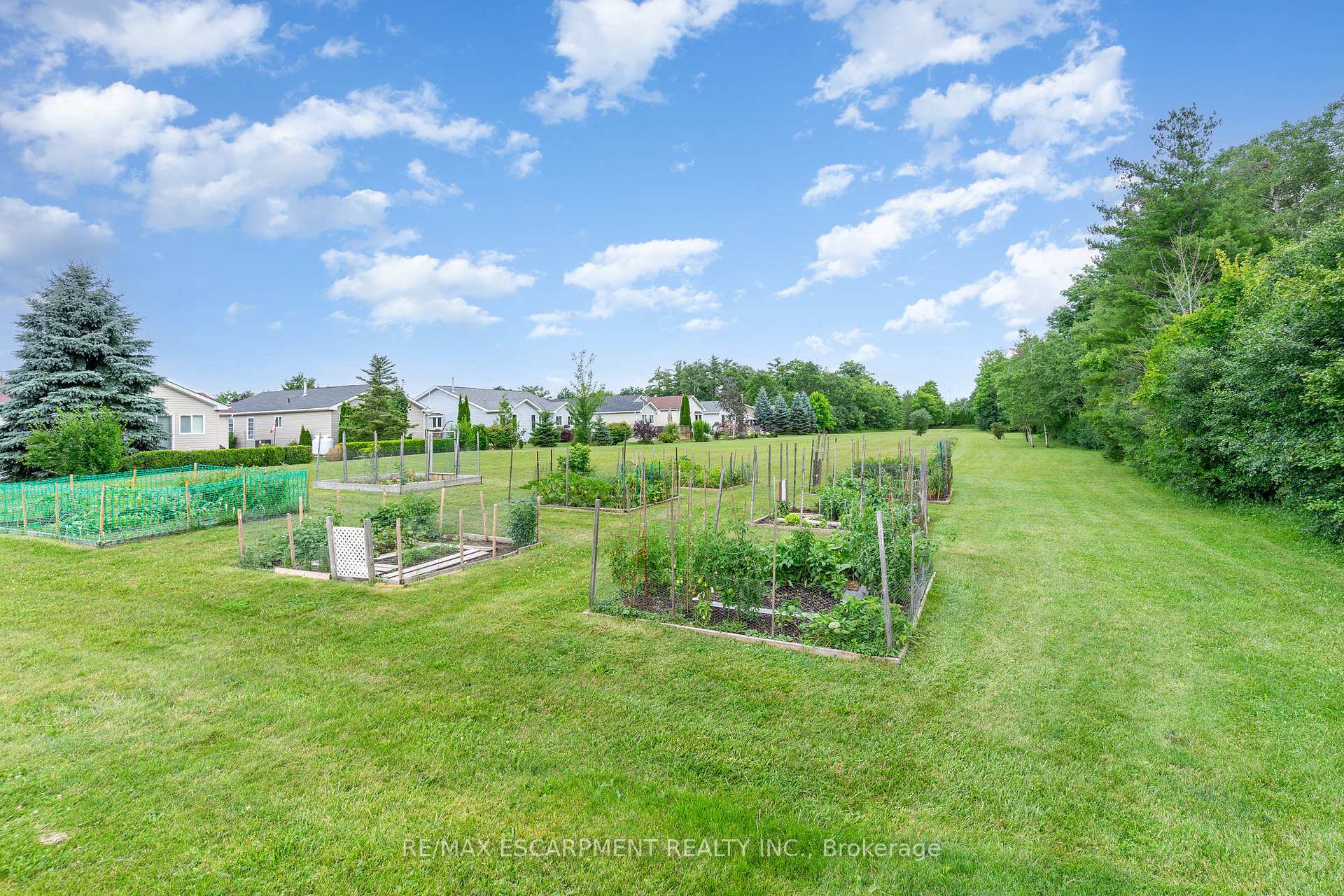 Photo 31 of 105 Glenariff Drive, Hamilton, Rural Flamborough — HOMEH