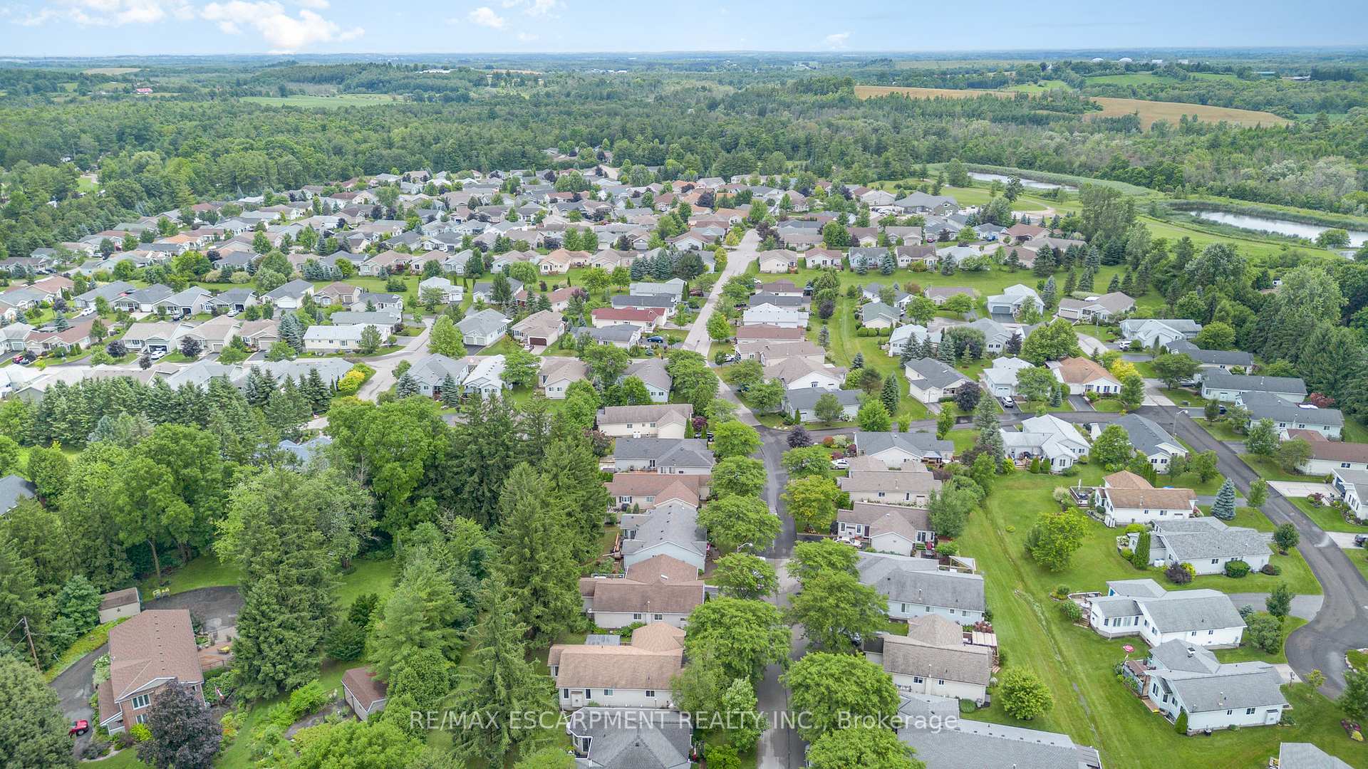 Photo 34 of 105 Glenariff Drive, Hamilton, Rural Flamborough — HOMEH
