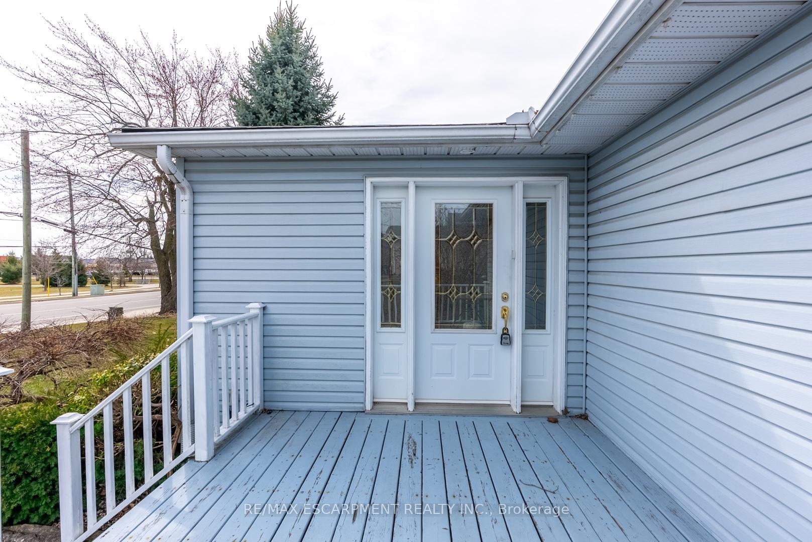 Photo 15 of 279 Parkside Drive, Hamilton, Waterdown — HOMEH