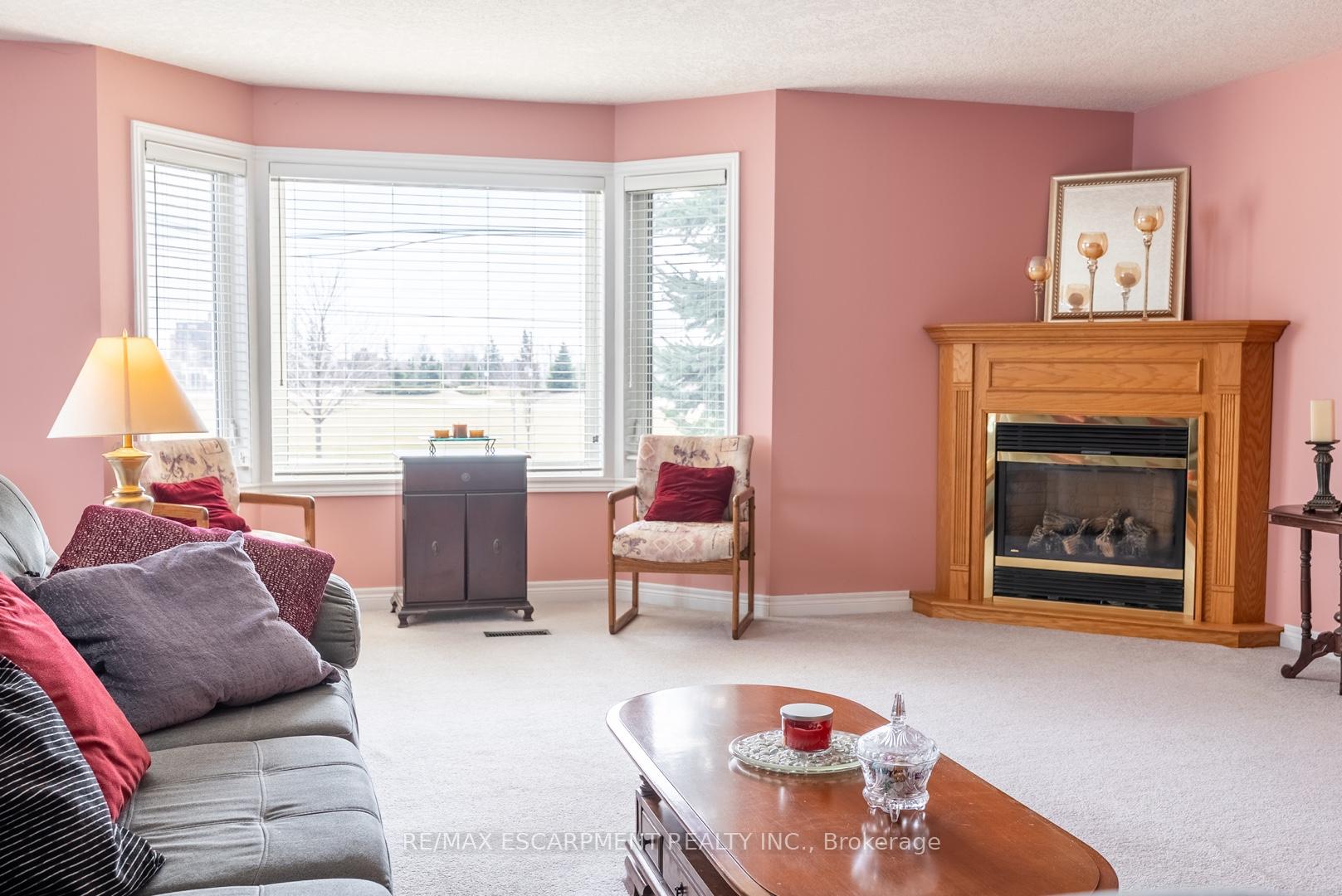 Photo 29 of 279 Parkside Drive, Hamilton, Waterdown — HOMEH