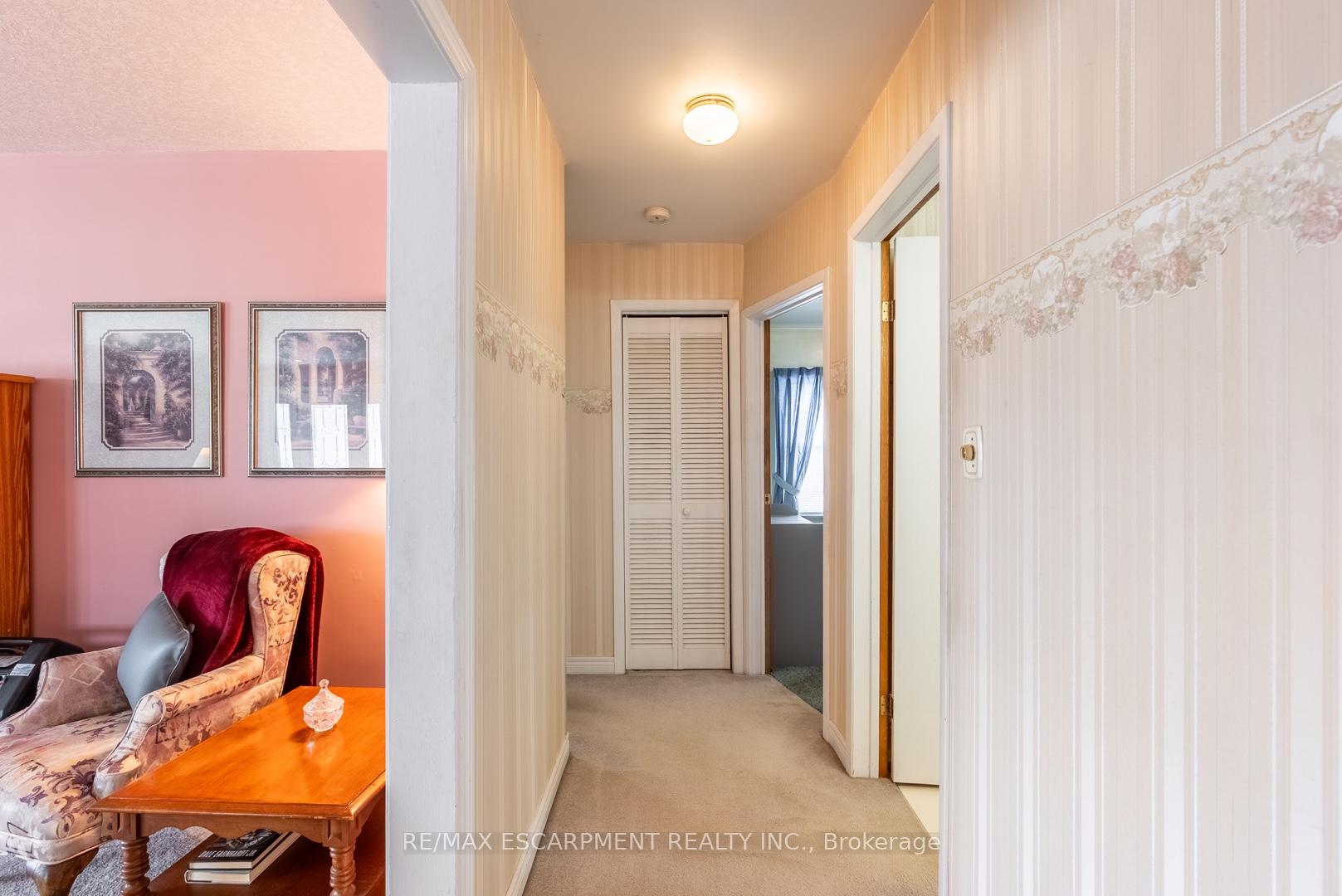 Photo 30 of 279 Parkside Drive, Hamilton, Waterdown — HOMEH