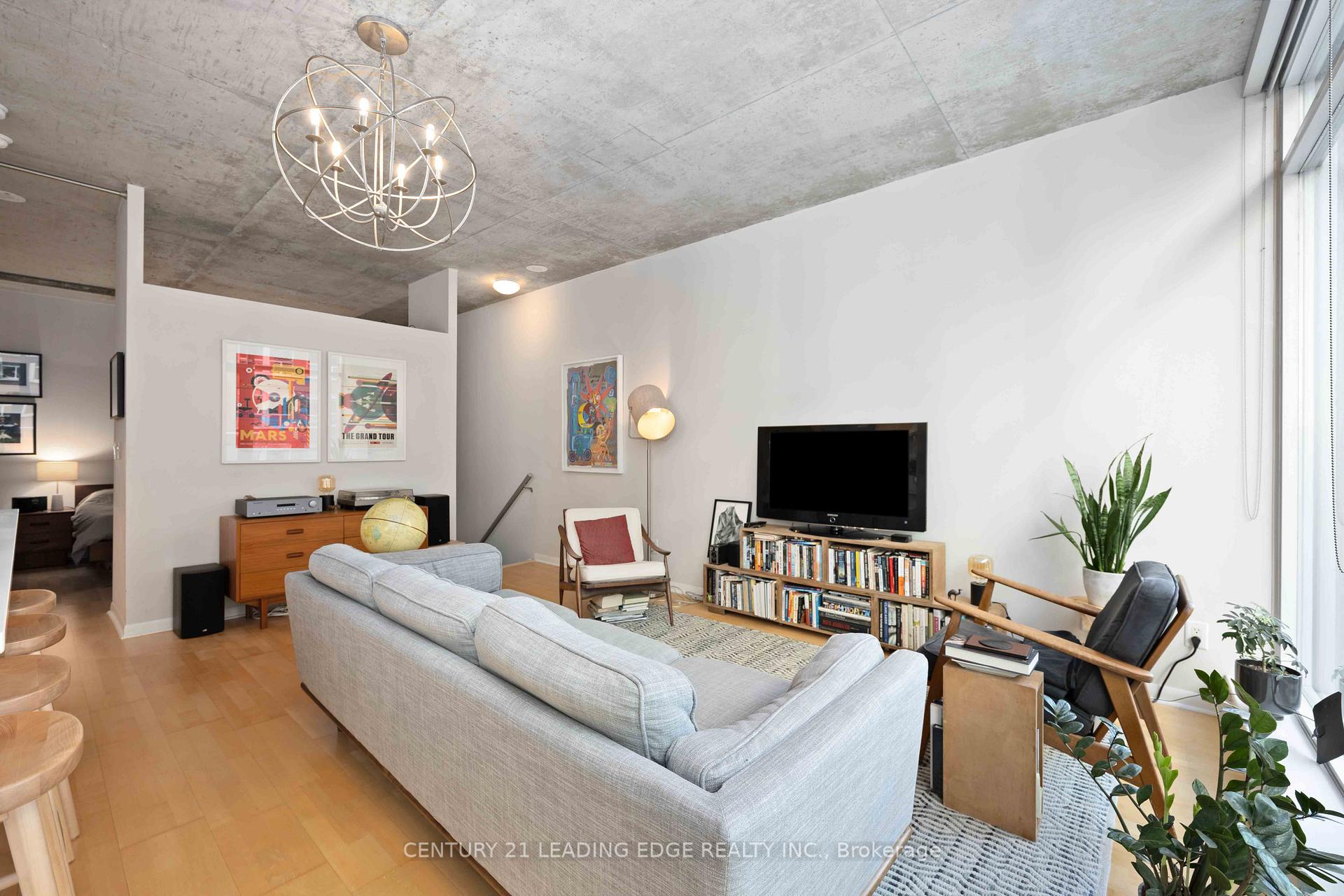 Photo 4 of Unit 511, 333 Adelaide Street E, Toronto, Moss Park — HOMEH