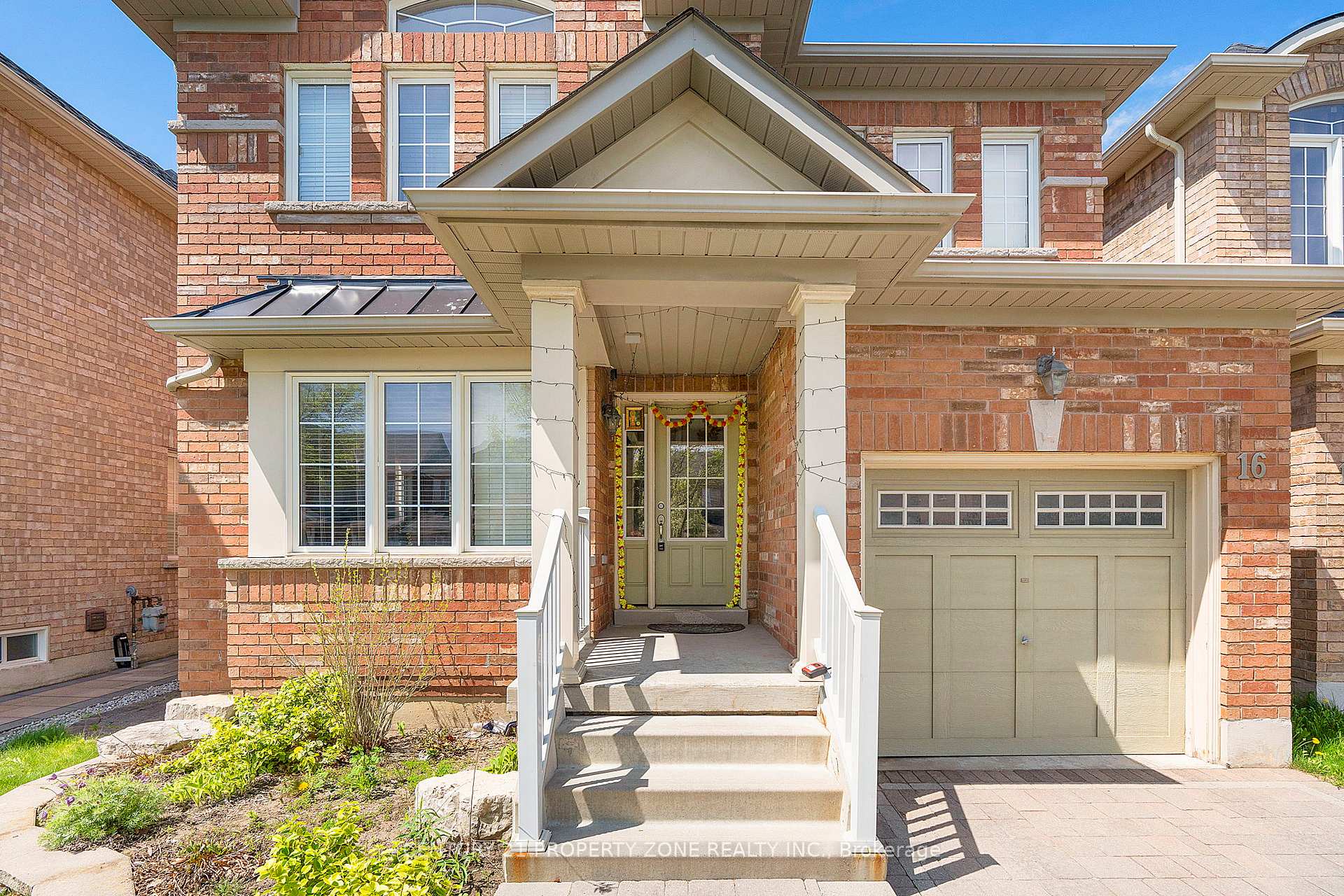 Photo 7 of 16 Watersplace Avenue, Ajax, Northeast Ajax — HOMEH