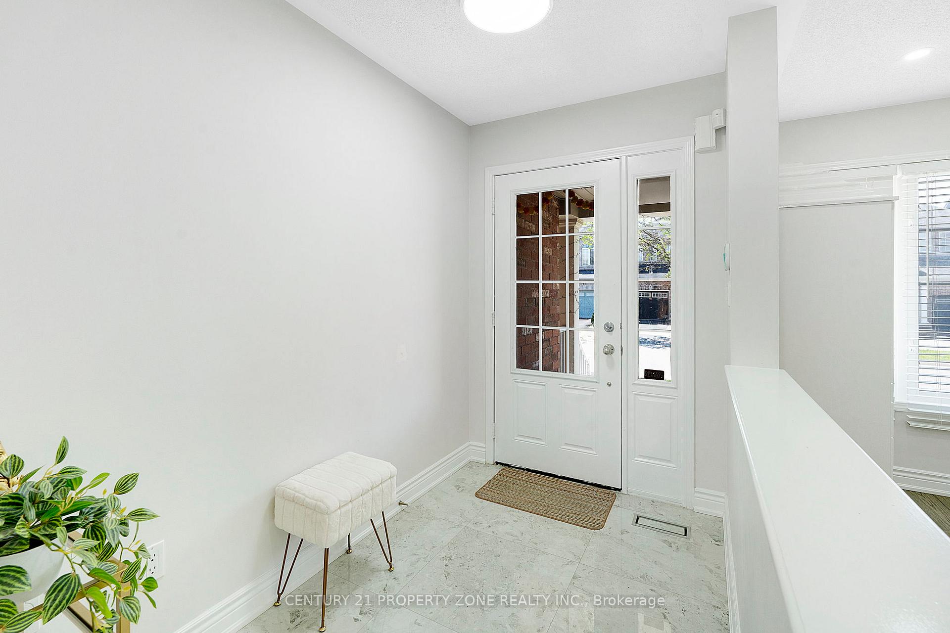 Photo 24 of 16 Watersplace Avenue, Ajax, Northeast Ajax — HOMEH
