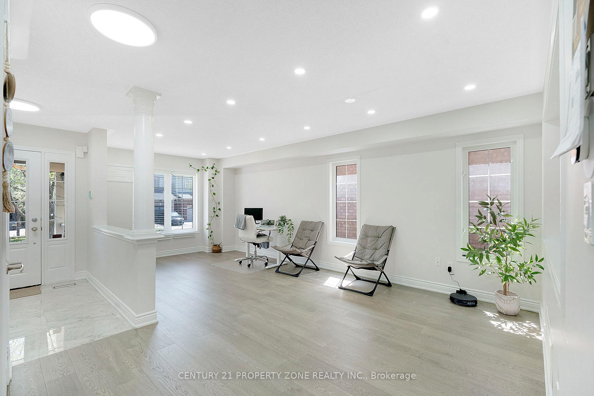 Photo 2 of 16 Watersplace Avenue, Ajax, Northeast Ajax — HOMEH