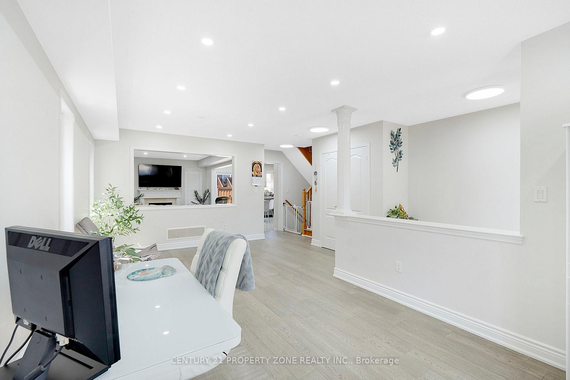 Photo 25 of 16 Watersplace Avenue, Ajax, Northeast Ajax — HOMEH