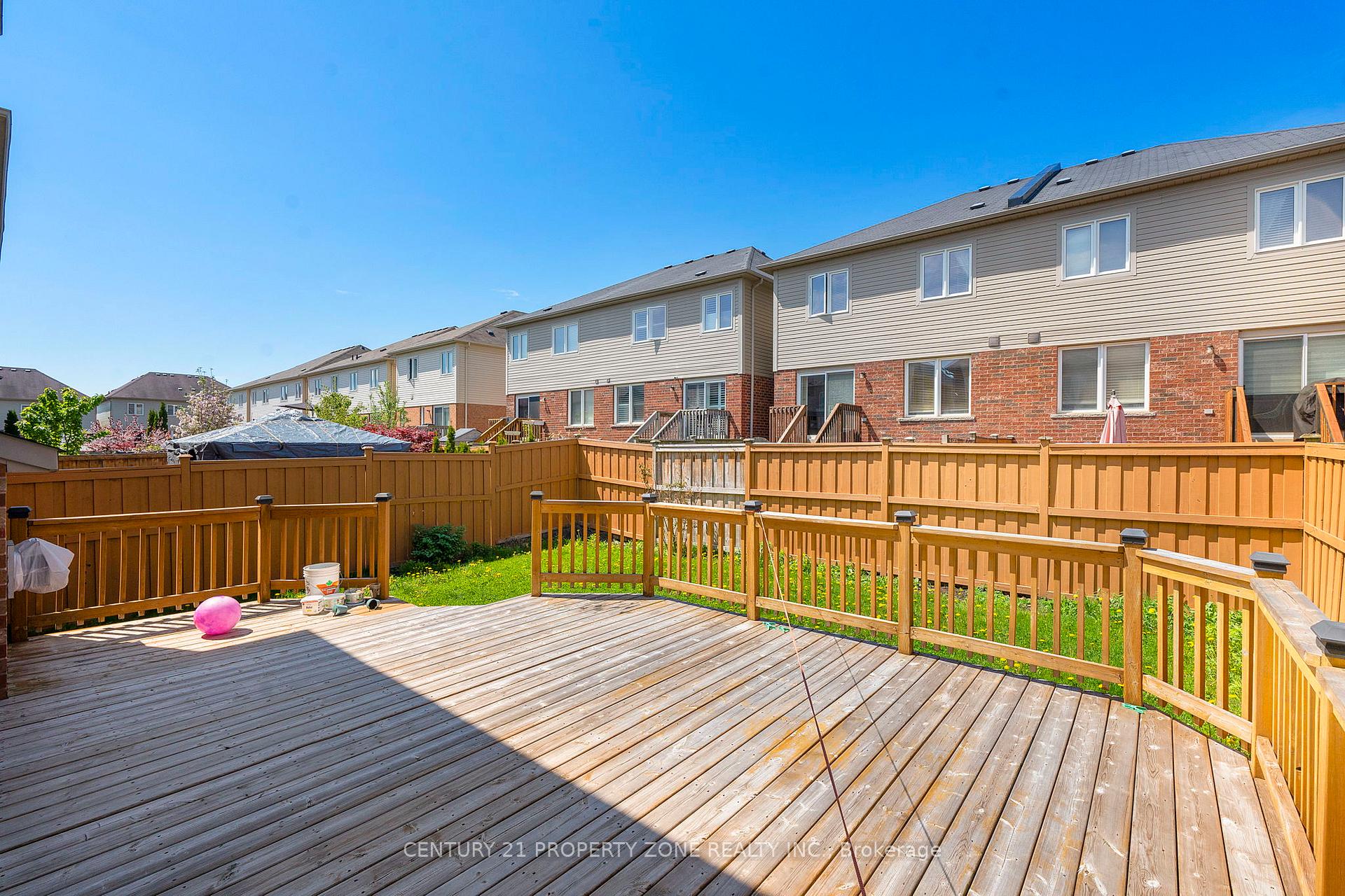 Photo 32 of 16 Watersplace Avenue, Ajax, Northeast Ajax — HOMEH
