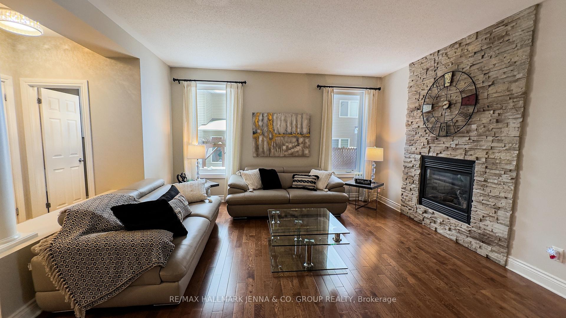 Photo 5 of 226 Marjan Crescent, Ottawa, Barrhaven - Strandherd — HOMEH