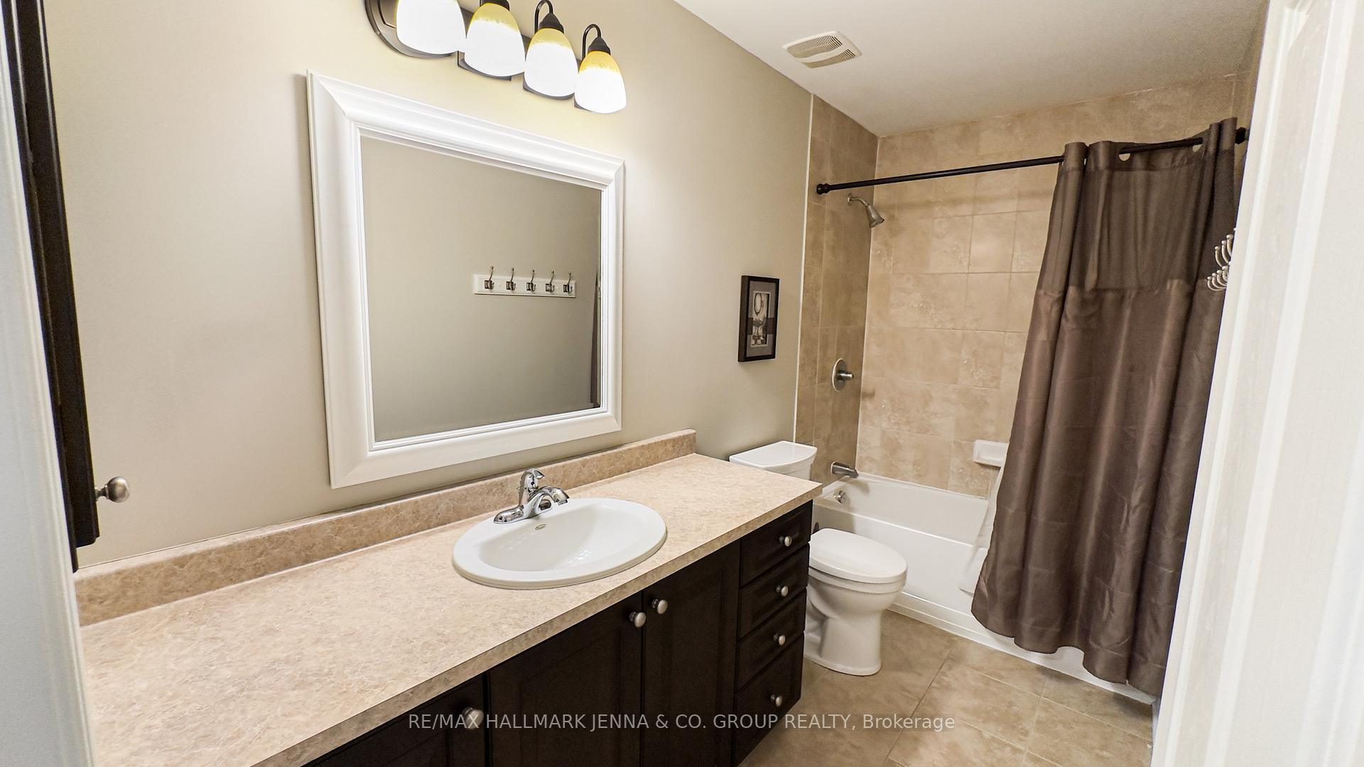 Photo 14 of 226 Marjan Crescent, Ottawa, Barrhaven - Strandherd — HOMEH