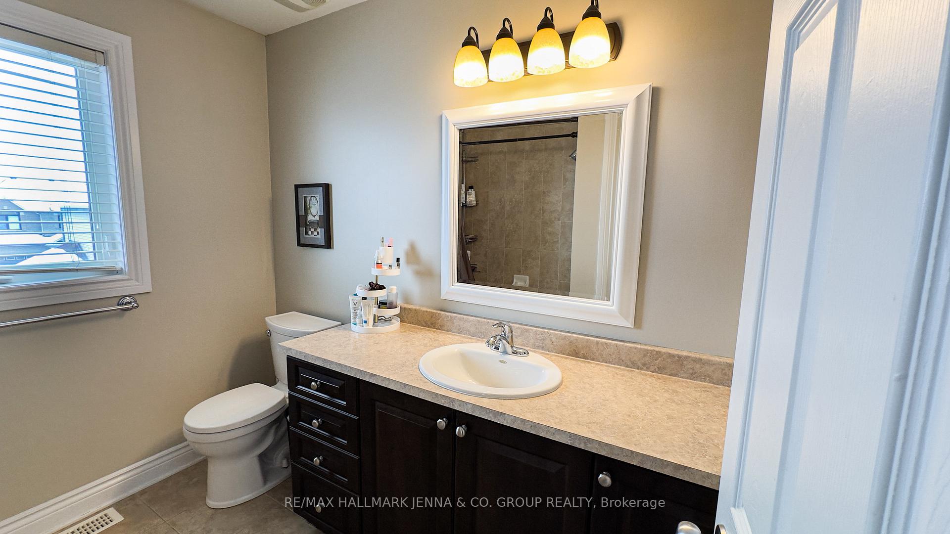 Photo 17 of 226 Marjan Crescent, Ottawa, Barrhaven - Strandherd — HOMEH