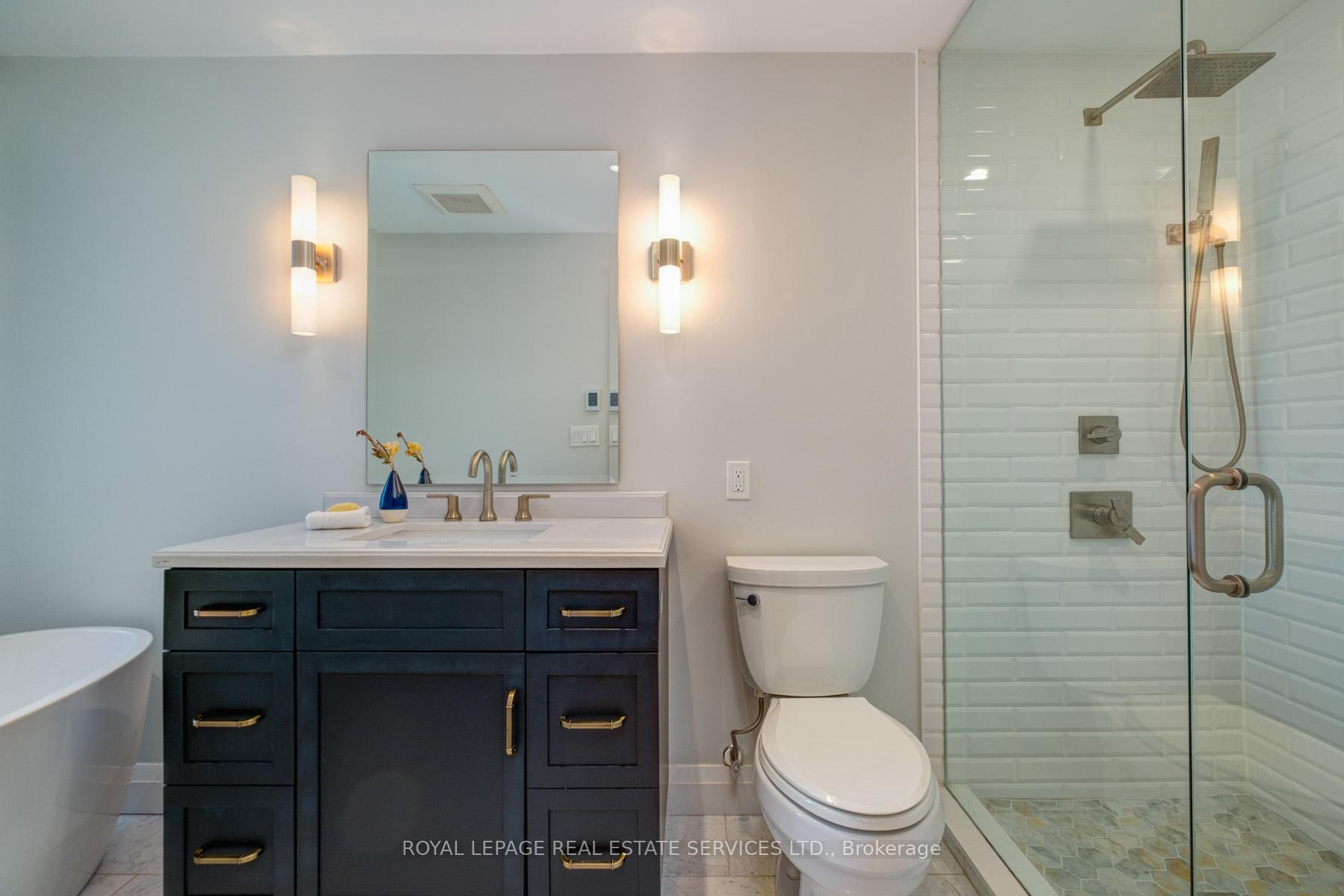Photo 20 of 87 Sutherland Drive, Toronto, Leaside — HOMEH