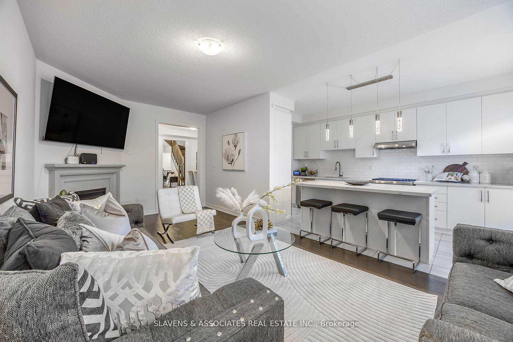 Photo 11 of 35 Mulgrave Street, Whitby, Rural Whitby — HOMEH