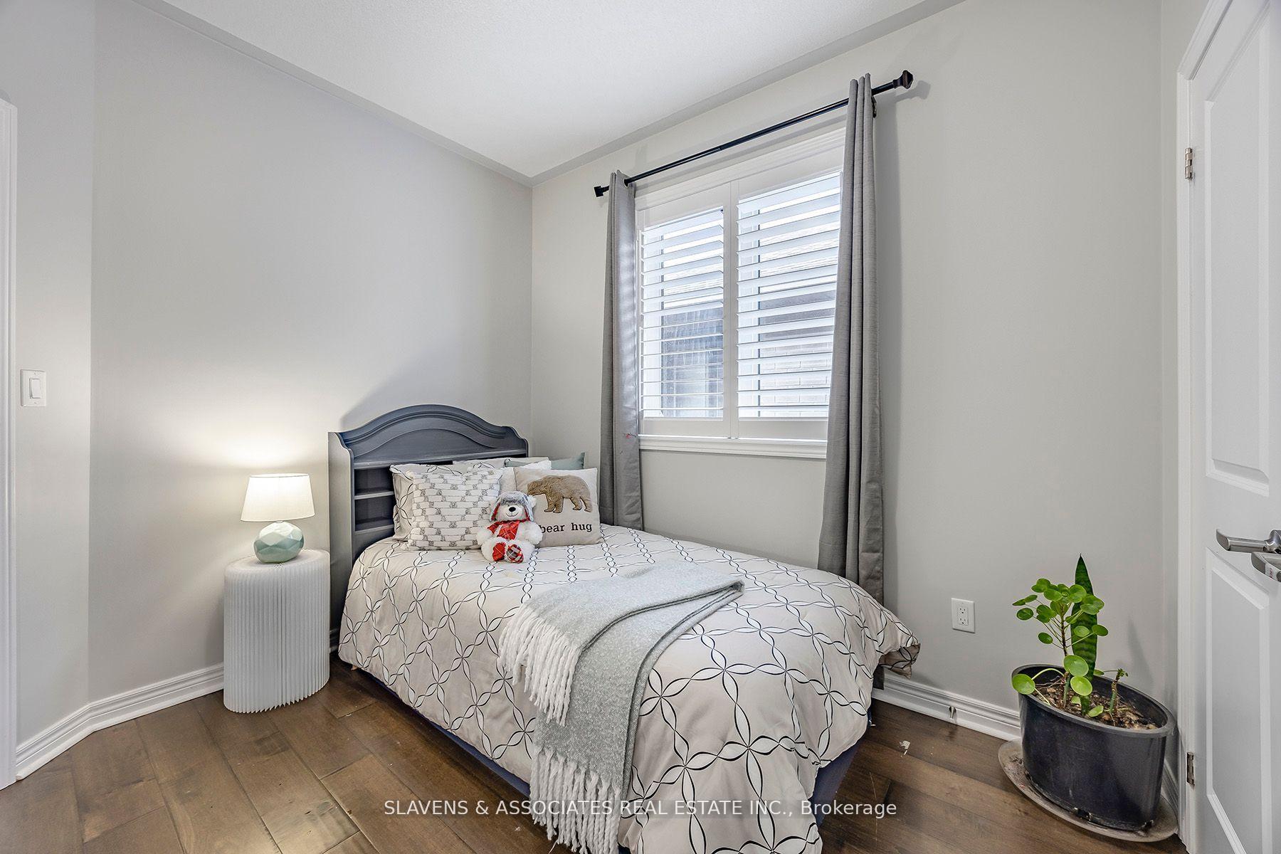 Photo 18 of 35 Mulgrave Street, Whitby, Rural Whitby — HOMEH
