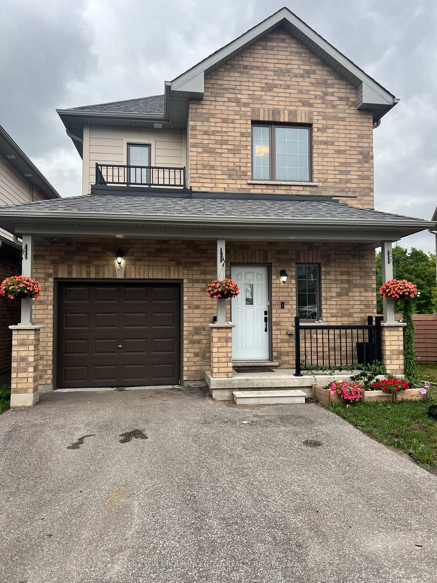 Photo 1 of 3 Bedford Estates Crescent, Barrie, Bayshore — HOMEH