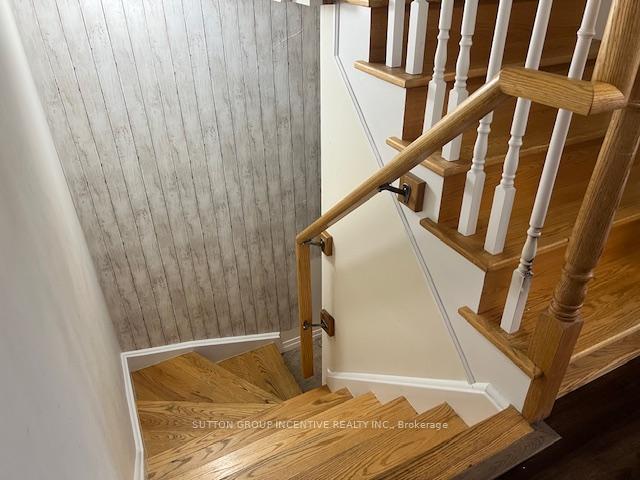 Photo 16 of 3 Bedford Estates Crescent, Barrie, Bayshore — HOMEH