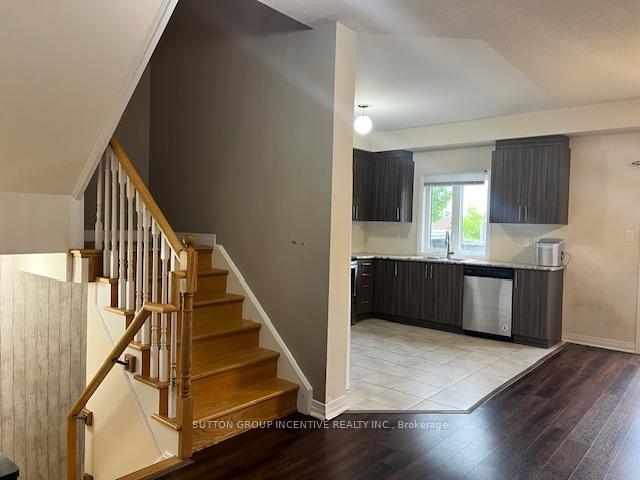 Photo 18 of 3 Bedford Estates Crescent, Barrie, Bayshore — HOMEH