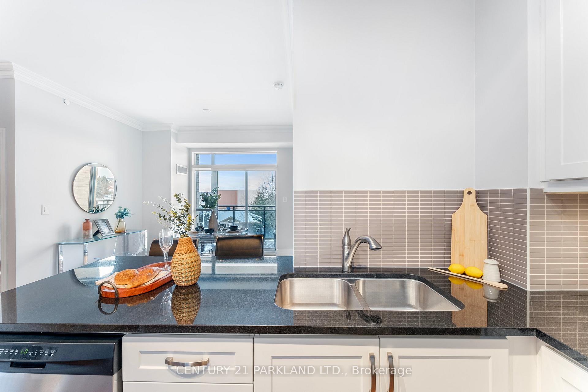 Photo 17 of Unit 326, 111 Civic Square Gate, Aurora, Bayview Wellington — HOMEH