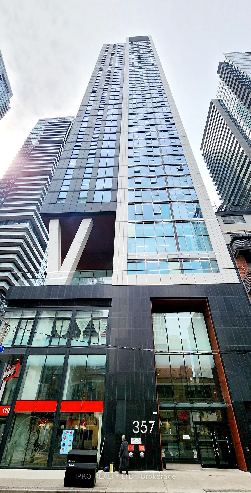 Front of Unit 3806, 357 King Street