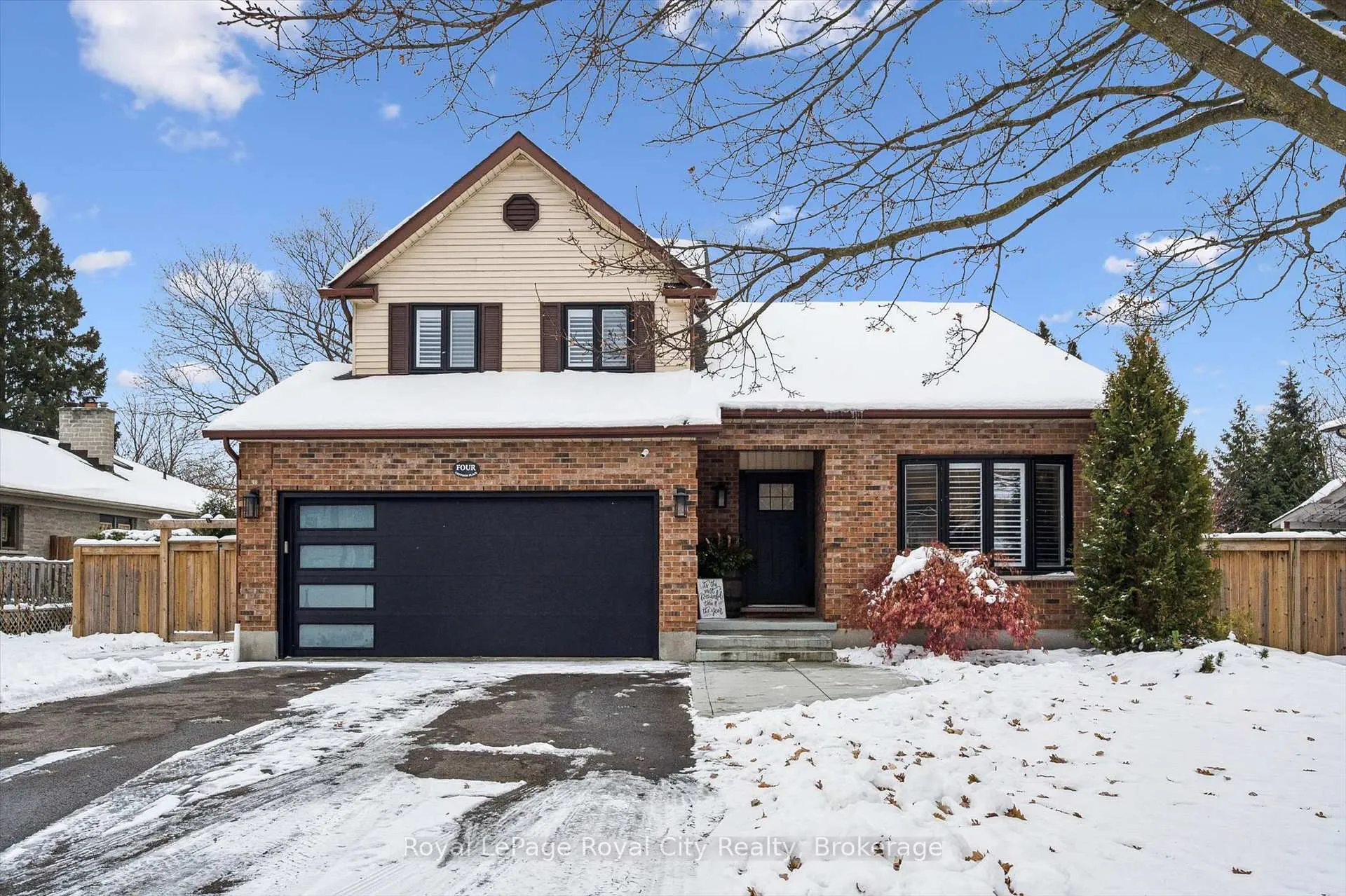 Photo 1 of 4 Gryphon Place, Guelph, Kortright West — HOMEH