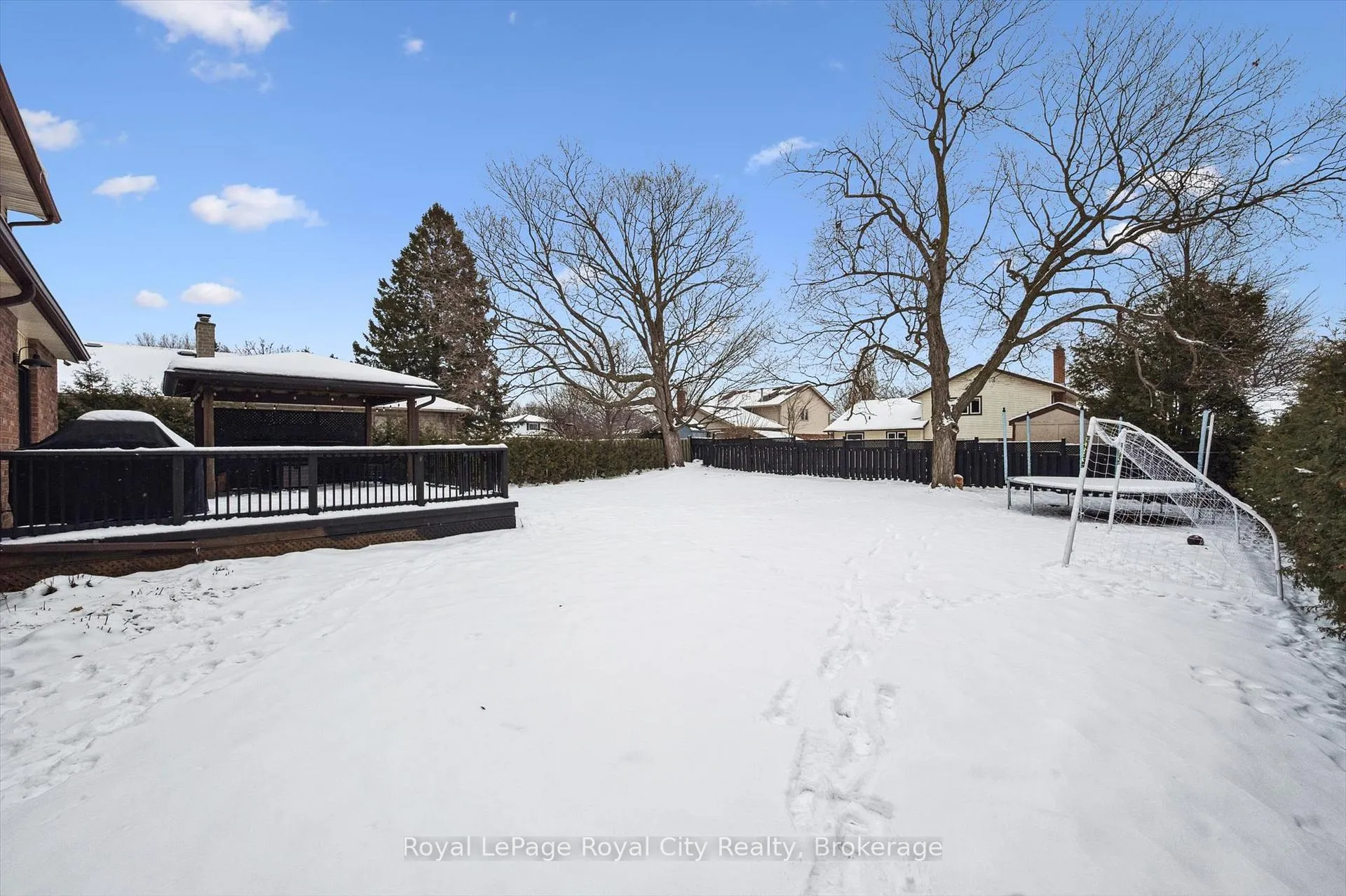 Photo 35 of 4 Gryphon Place, Guelph, Kortright West — HOMEH