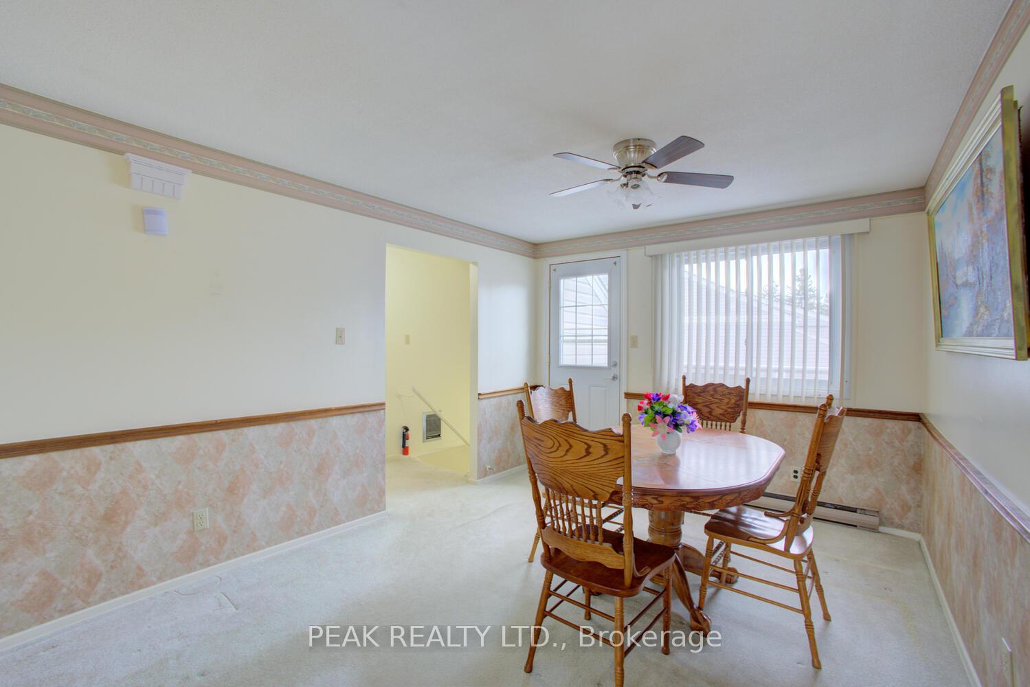 Photo 3 of Unit 9, 337 Kingswood Drive, Kitchener — HOMEH