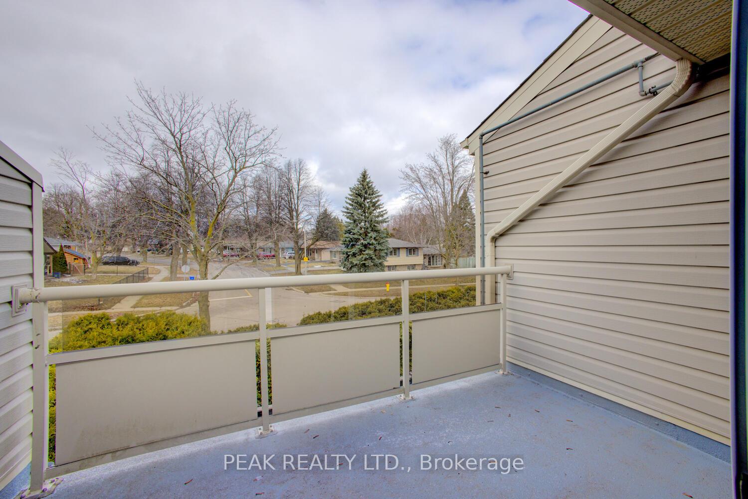 Photo 12 of Unit 9, 337 Kingswood Drive, Kitchener — HOMEH