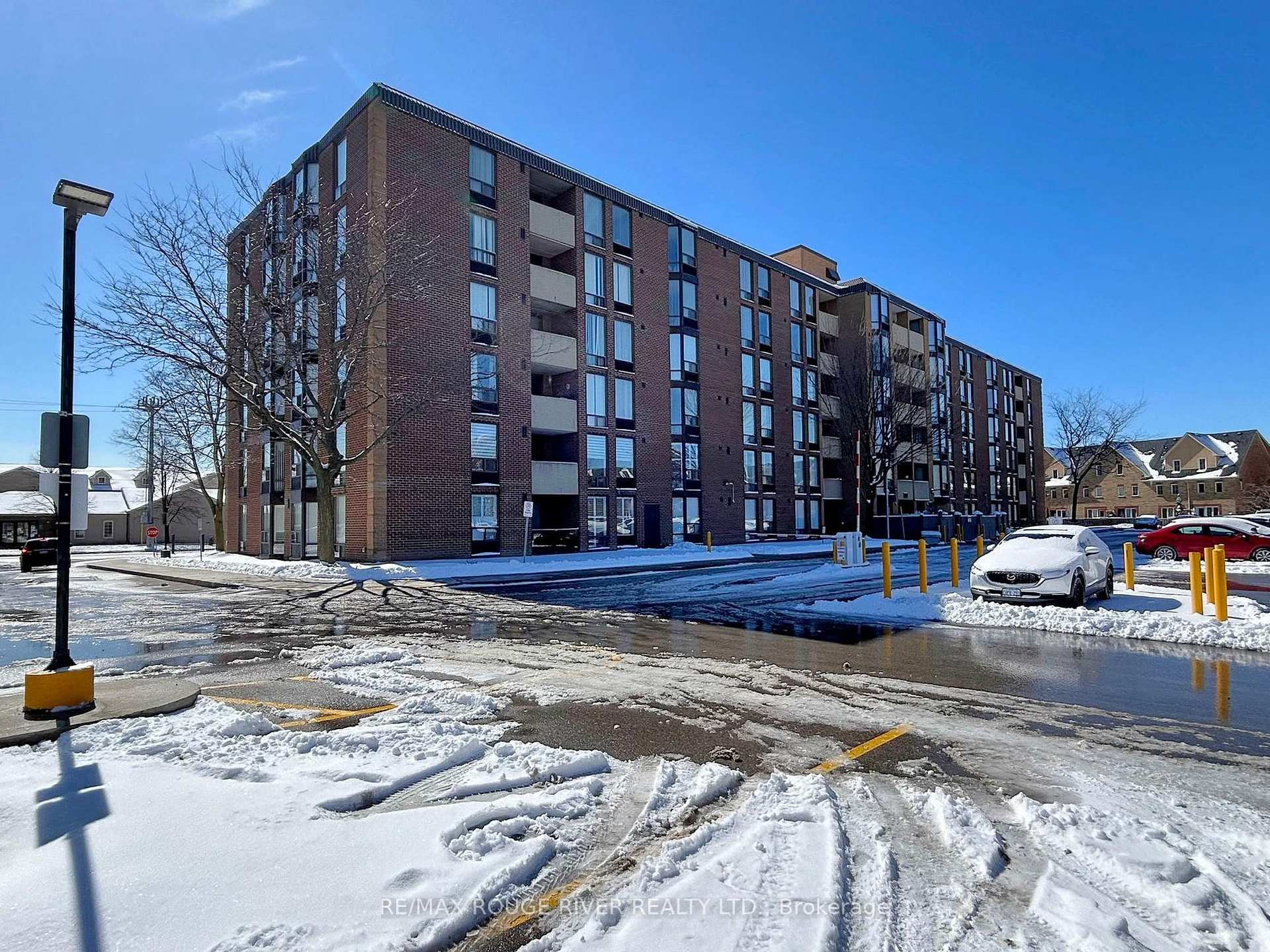 Photo 28 of Unit 305, 1530 Pickering Parkway, Pickering, Town Centre — HOMEH