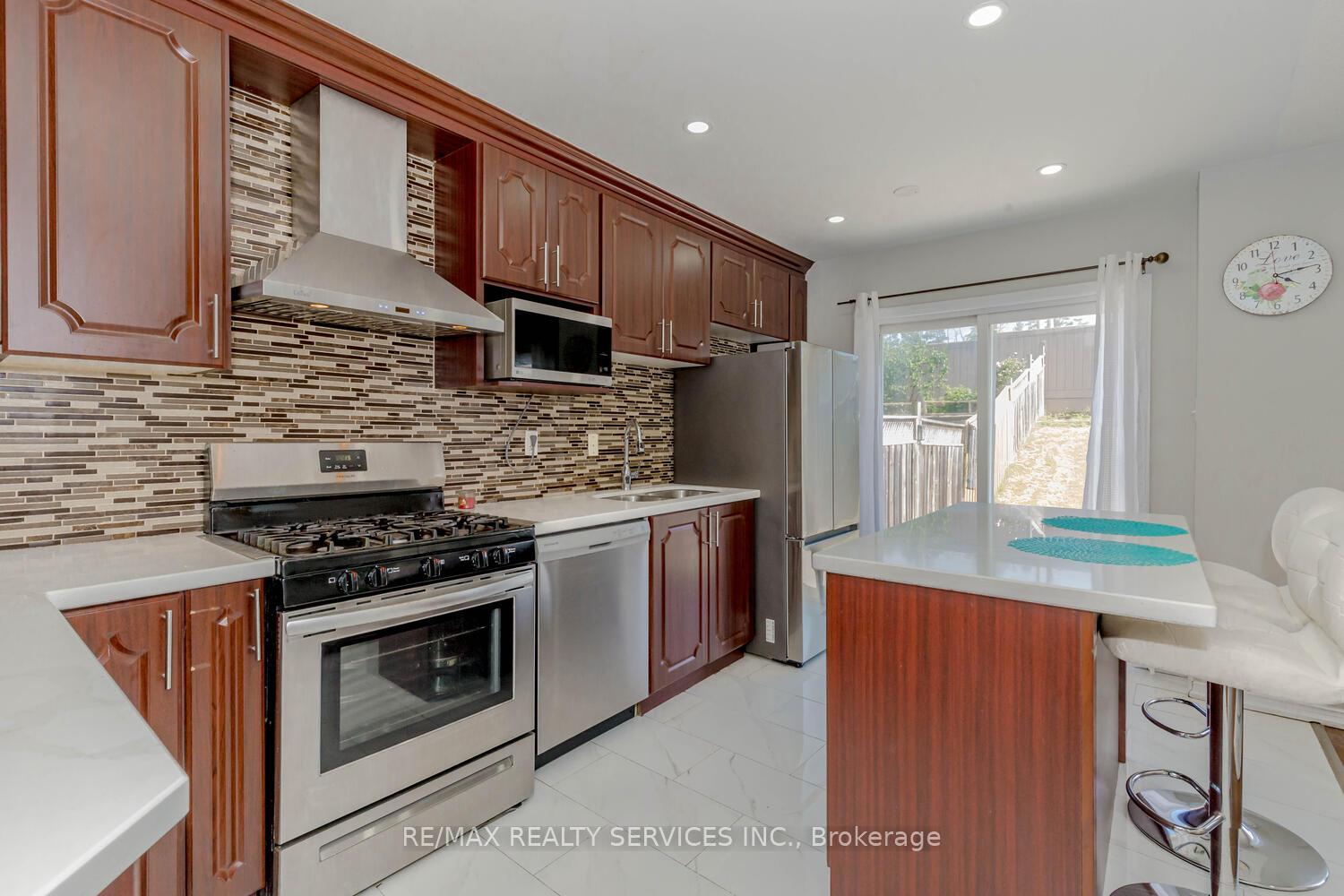 Photo 13 of 130 Albright Road, Brampton, Fletcher's Creek Village — HOMEH