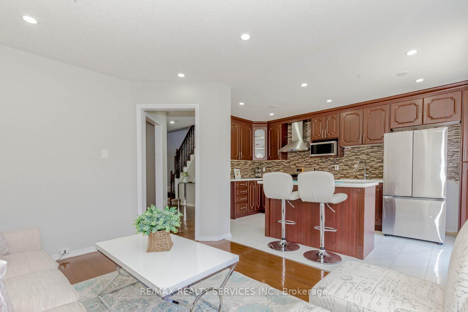 Photo 9 of 130 Albright Road, Brampton, Fletcher's Creek Village — HOMEH