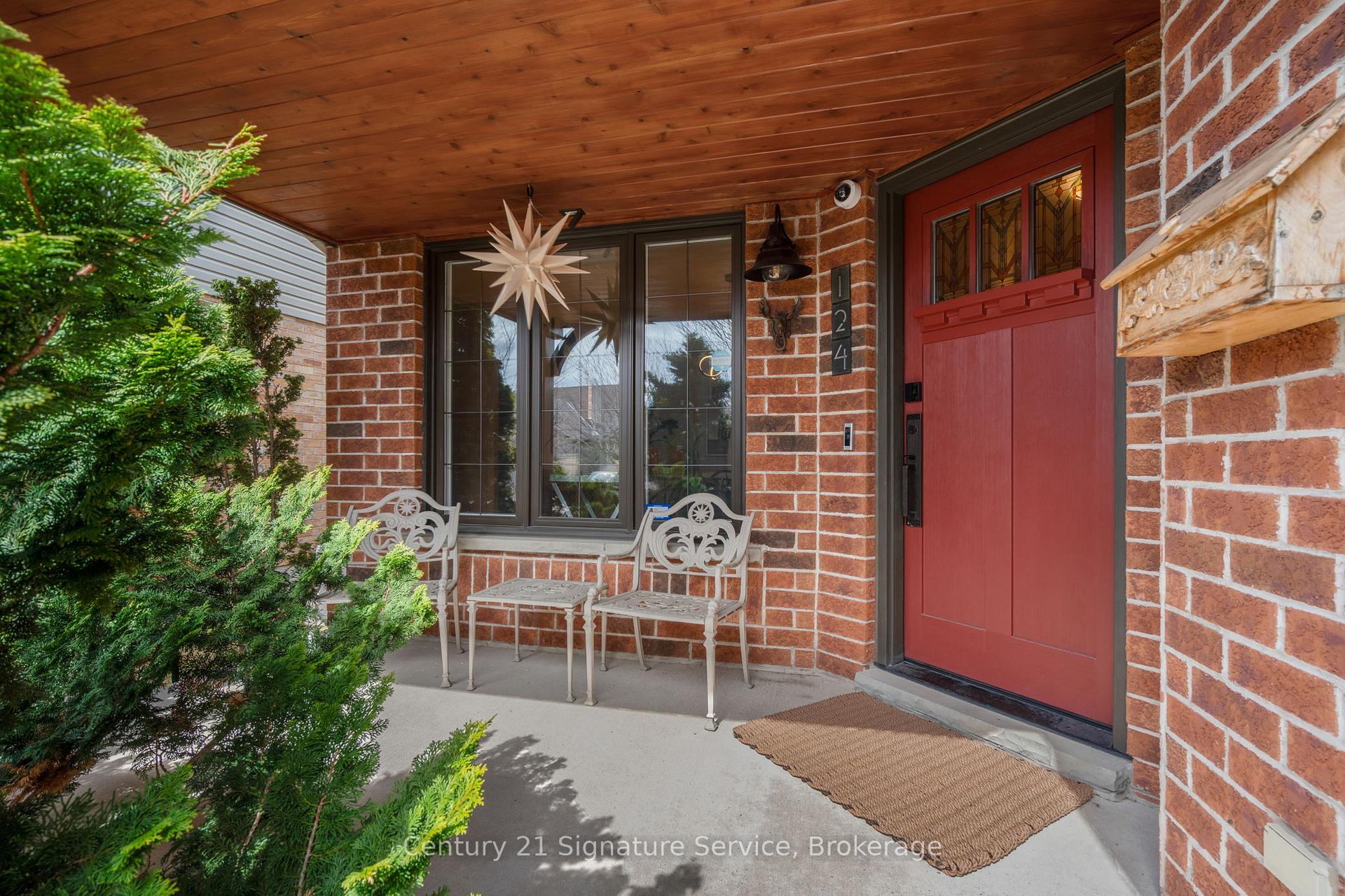 Photo 29 of 124 Decaro Crescent, Cambridge — HOMEH