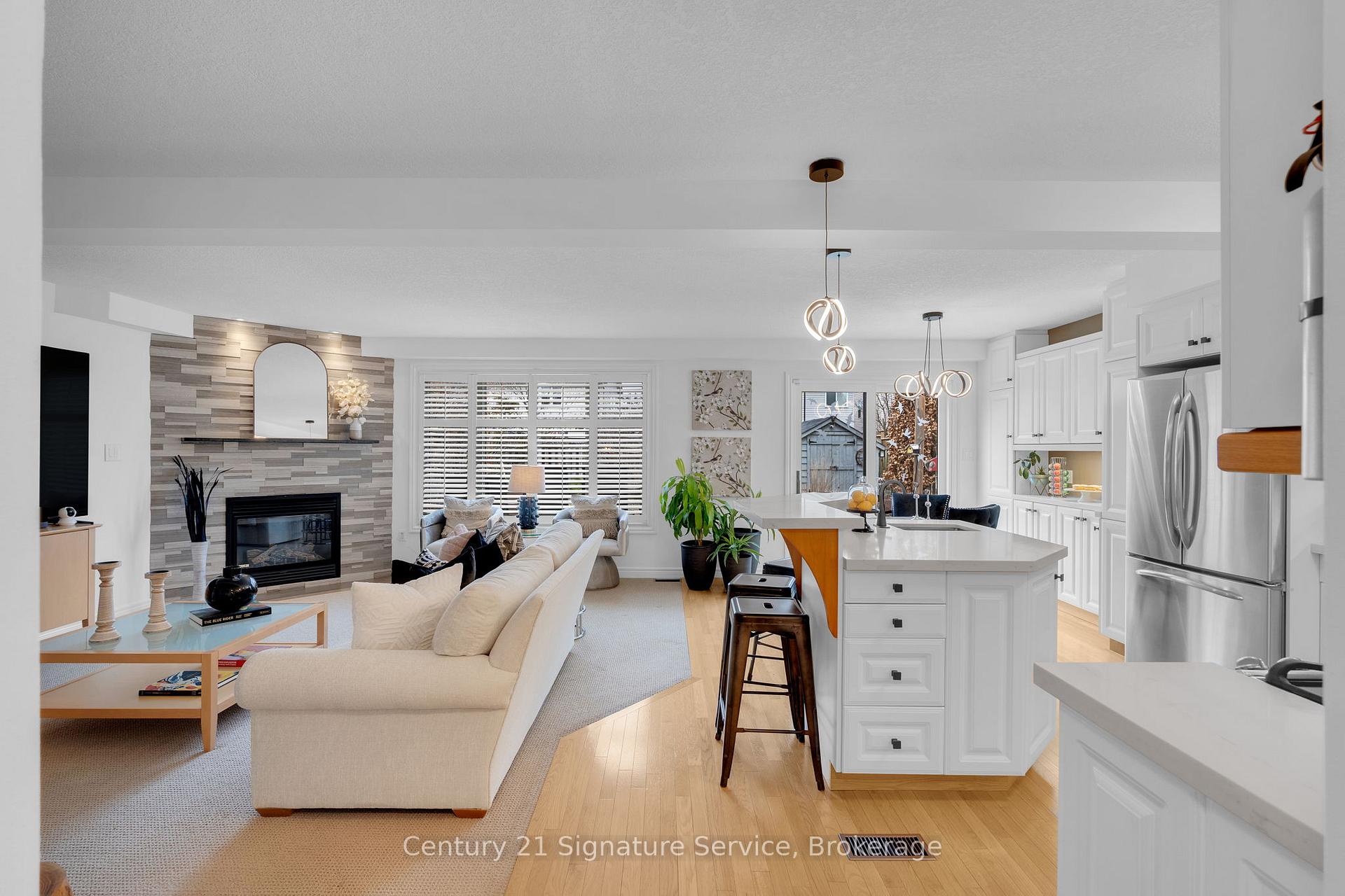 Photo 15 of 124 Decaro Crescent, Cambridge — HOMEH