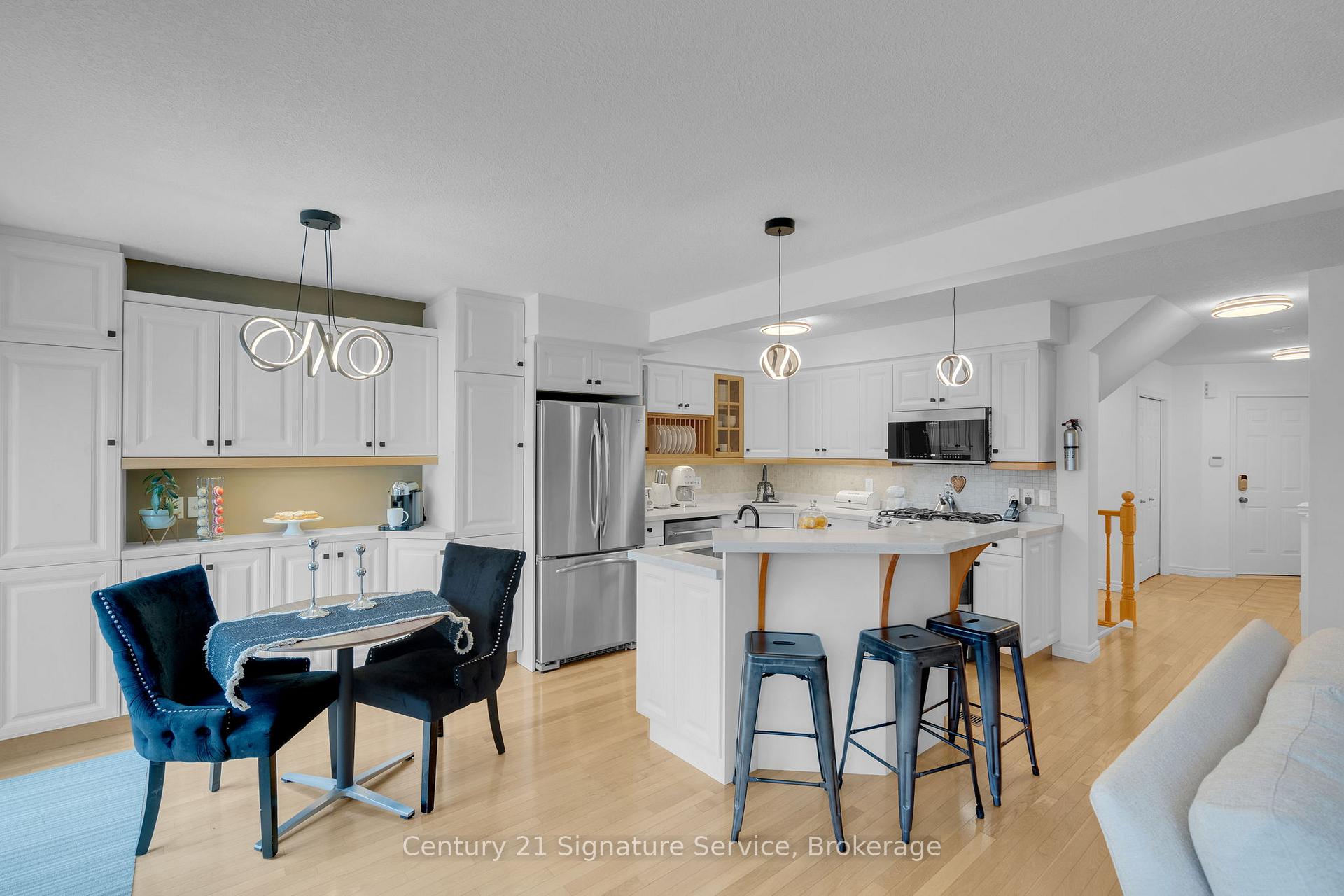 Photo 17 of 124 Decaro Crescent, Cambridge — HOMEH