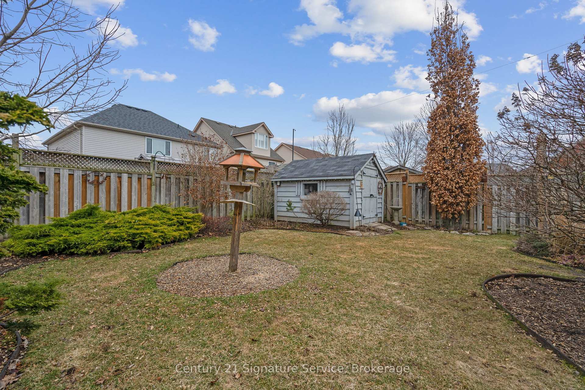 Photo 38 of 124 Decaro Crescent, Cambridge — HOMEH