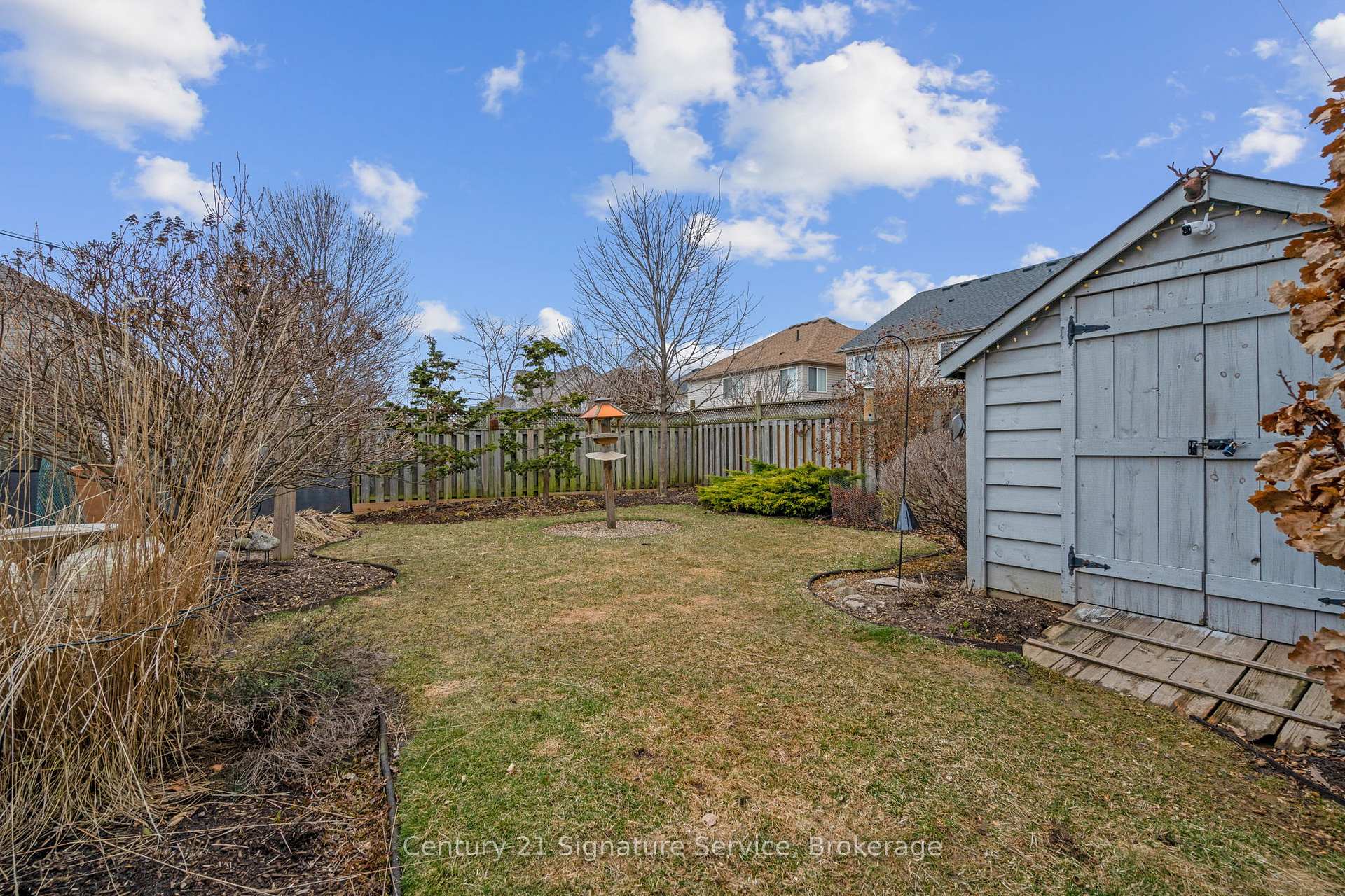 Photo 40 of 124 Decaro Crescent, Cambridge — HOMEH
