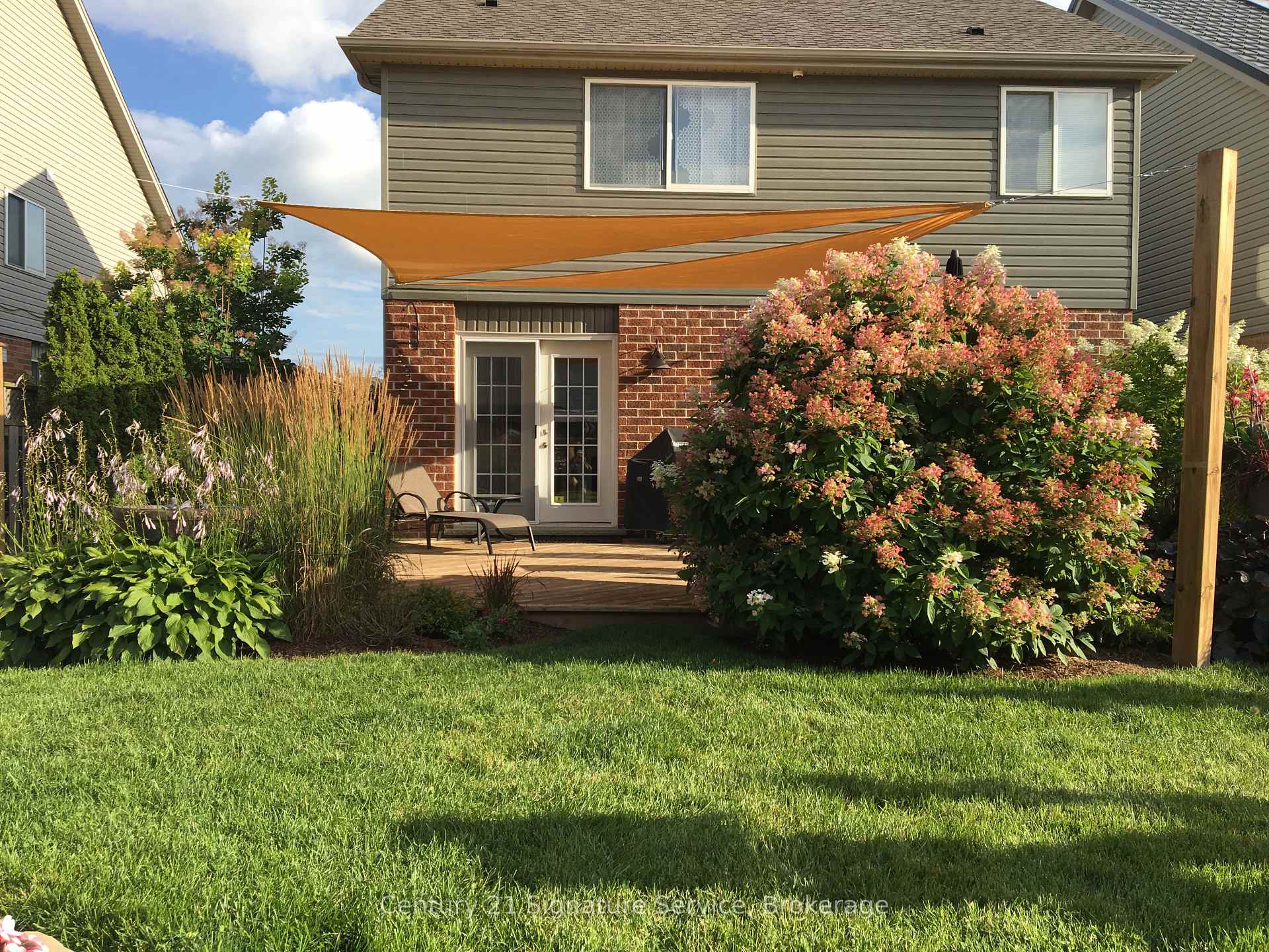 Photo 41 of 124 Decaro Crescent, Cambridge — HOMEH