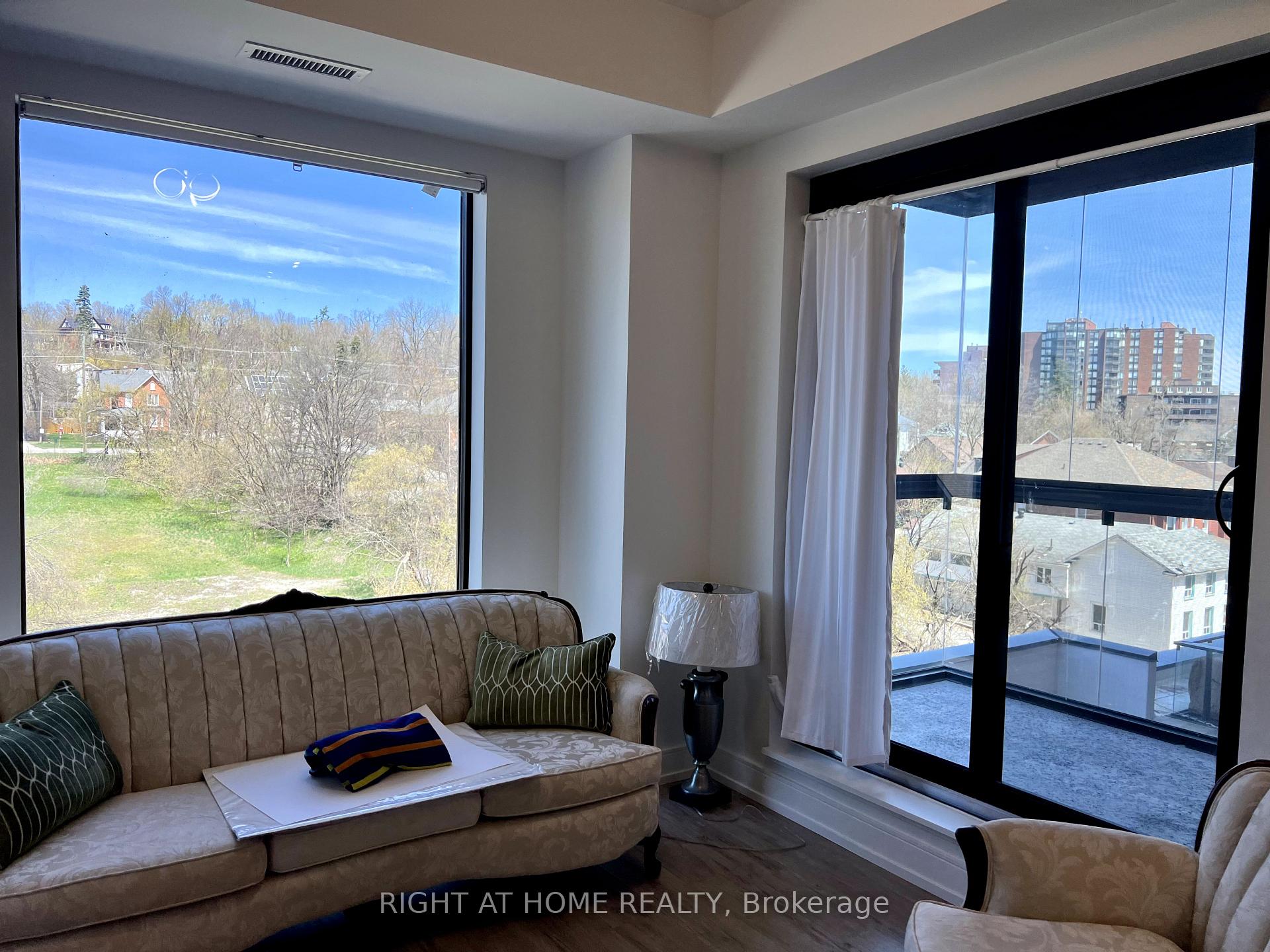 Photo 17 of Unit 519, 185 Dunlop Street E, Barrie, Lakeshore — HOMEH