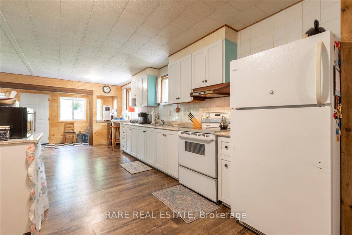 Photo 10 of 20 Domar Road, Tiny, Rural Tiny — HOMEH