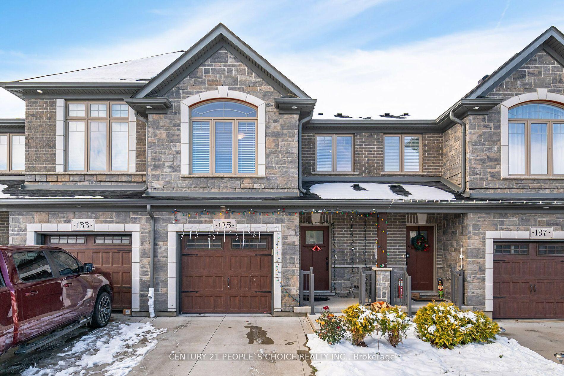 Photo 1 of 135 Hollybrook Trail, Kitchener — HOMEH