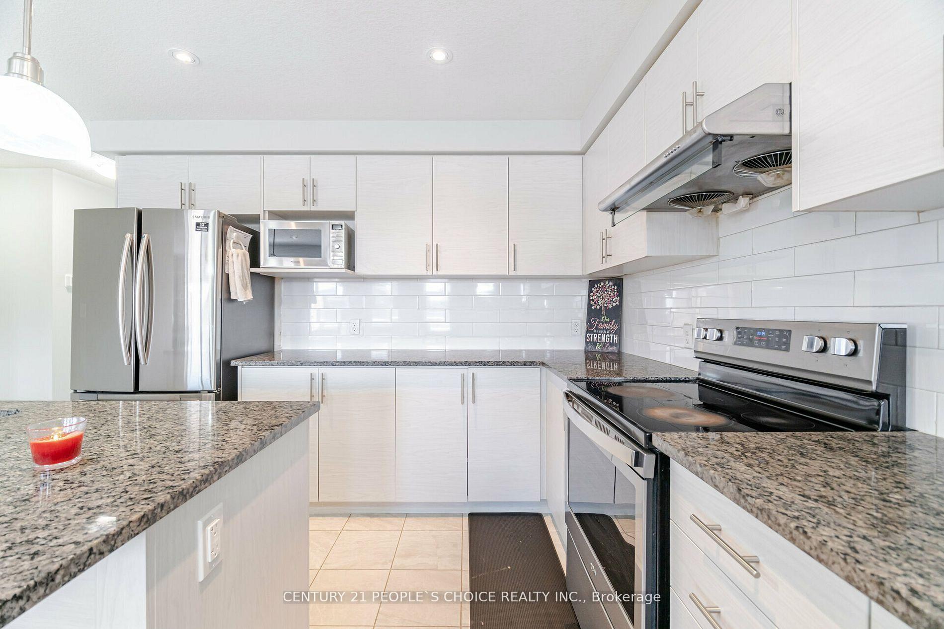Photo 7 of 135 Hollybrook Trail, Kitchener — HOMEH